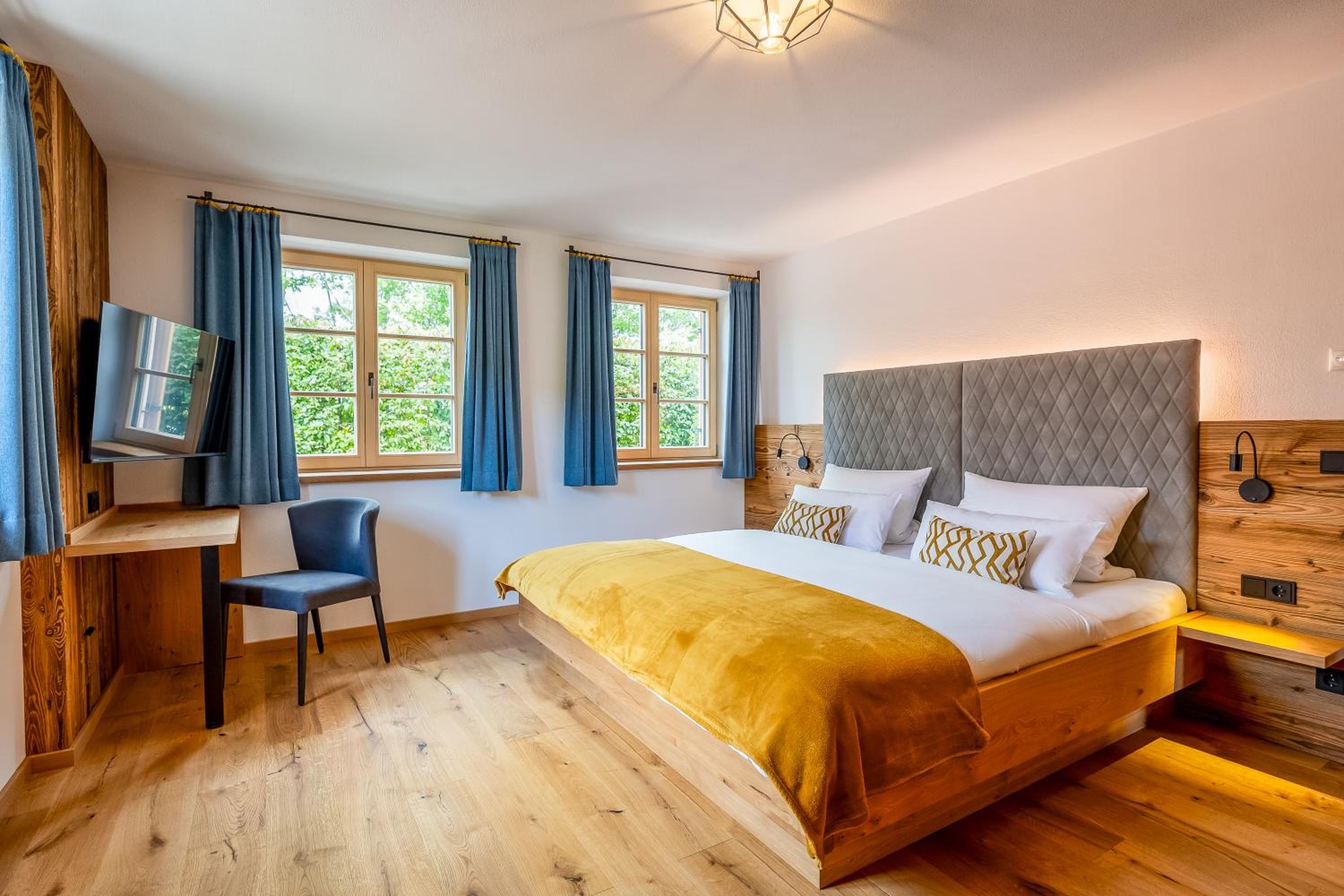 Graf Chiemo Suites - direkt am Chiemsee mit separatem Seezugang