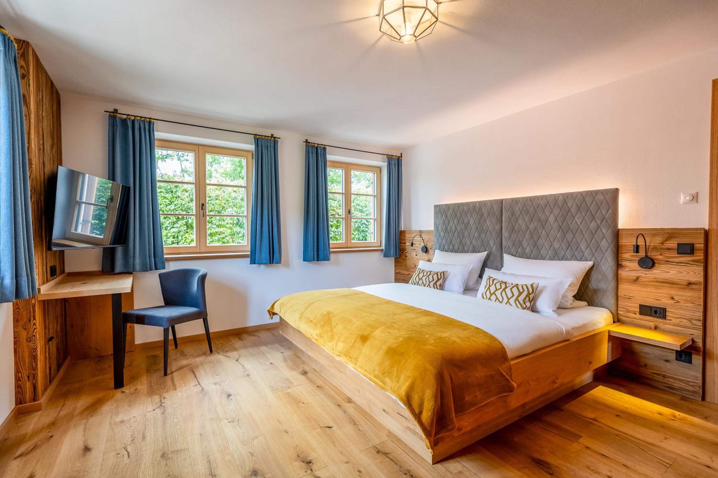Graf Chiemo Suites - direkt am Chiemsee mit separatem Seezugang