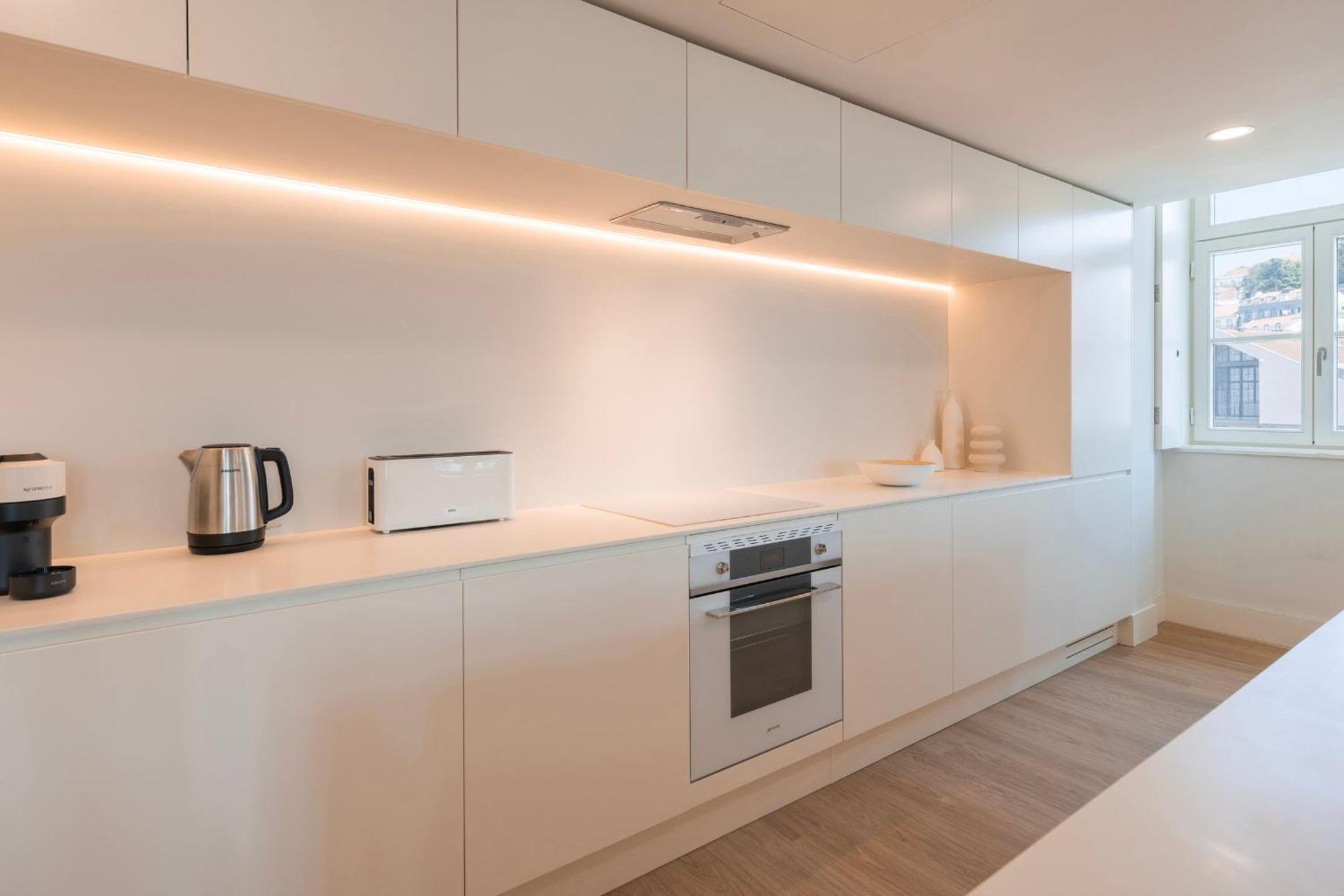Ribeira Garden 2BDR Apartment by LovelyStay view 2