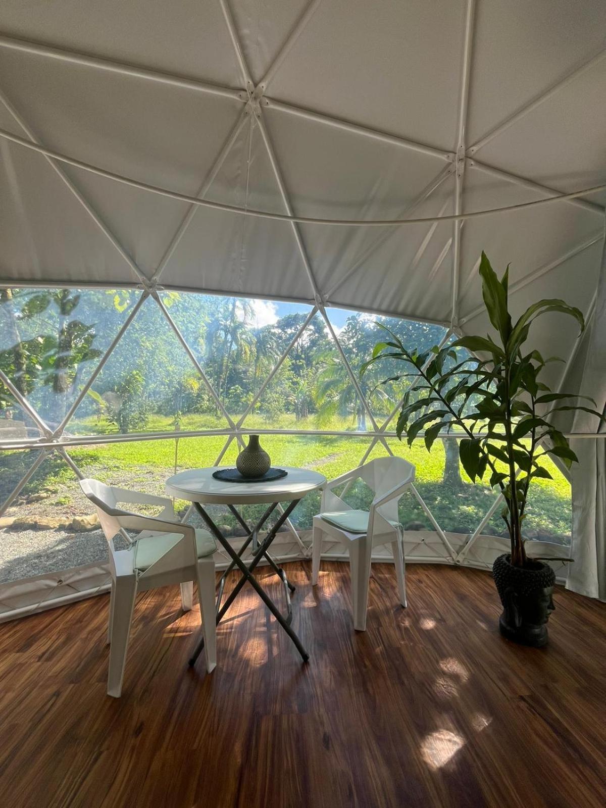 La Comarca River Glamping Dome near Manuel Antonio