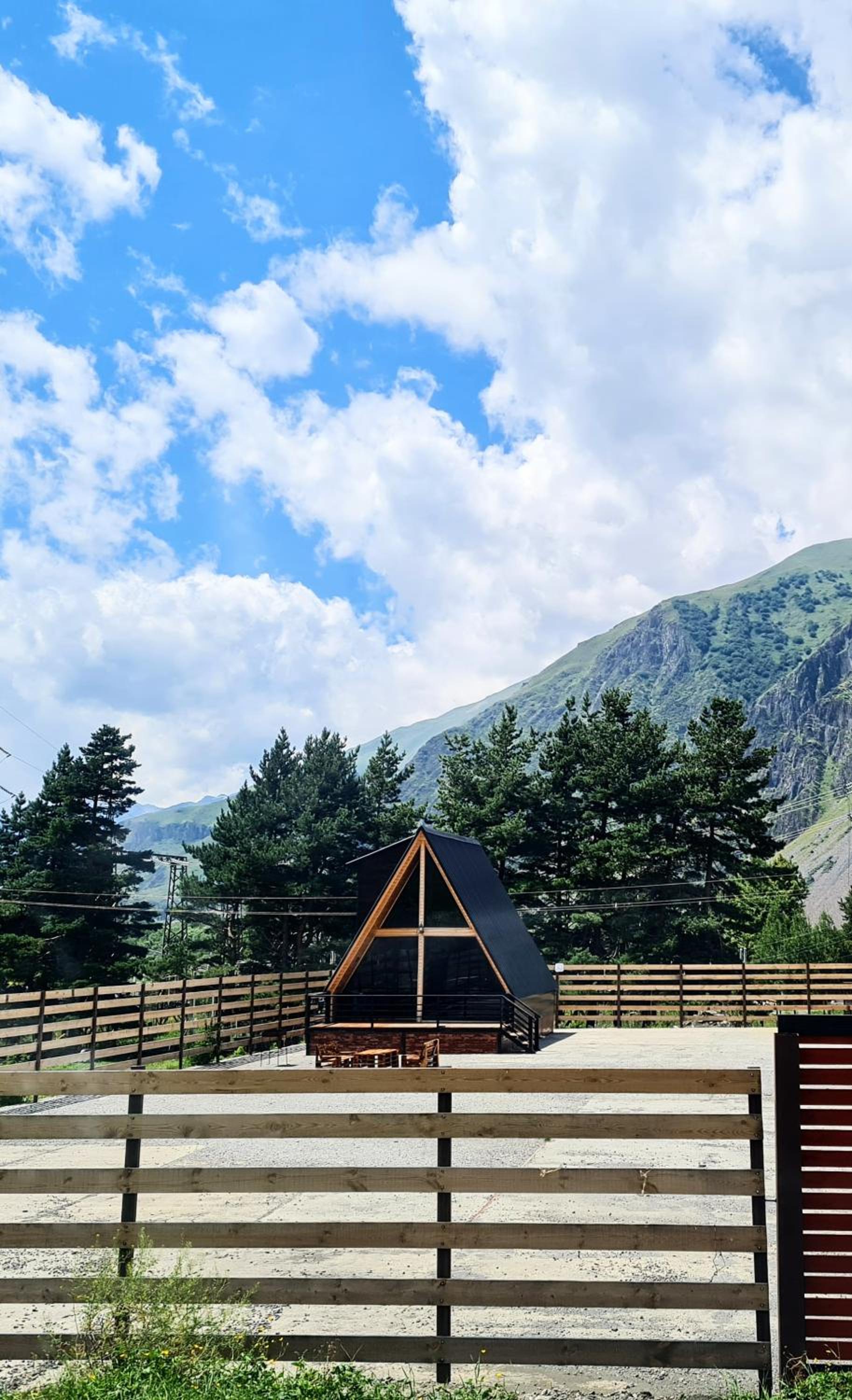 Kokhta Cottage Kazbegi view 3