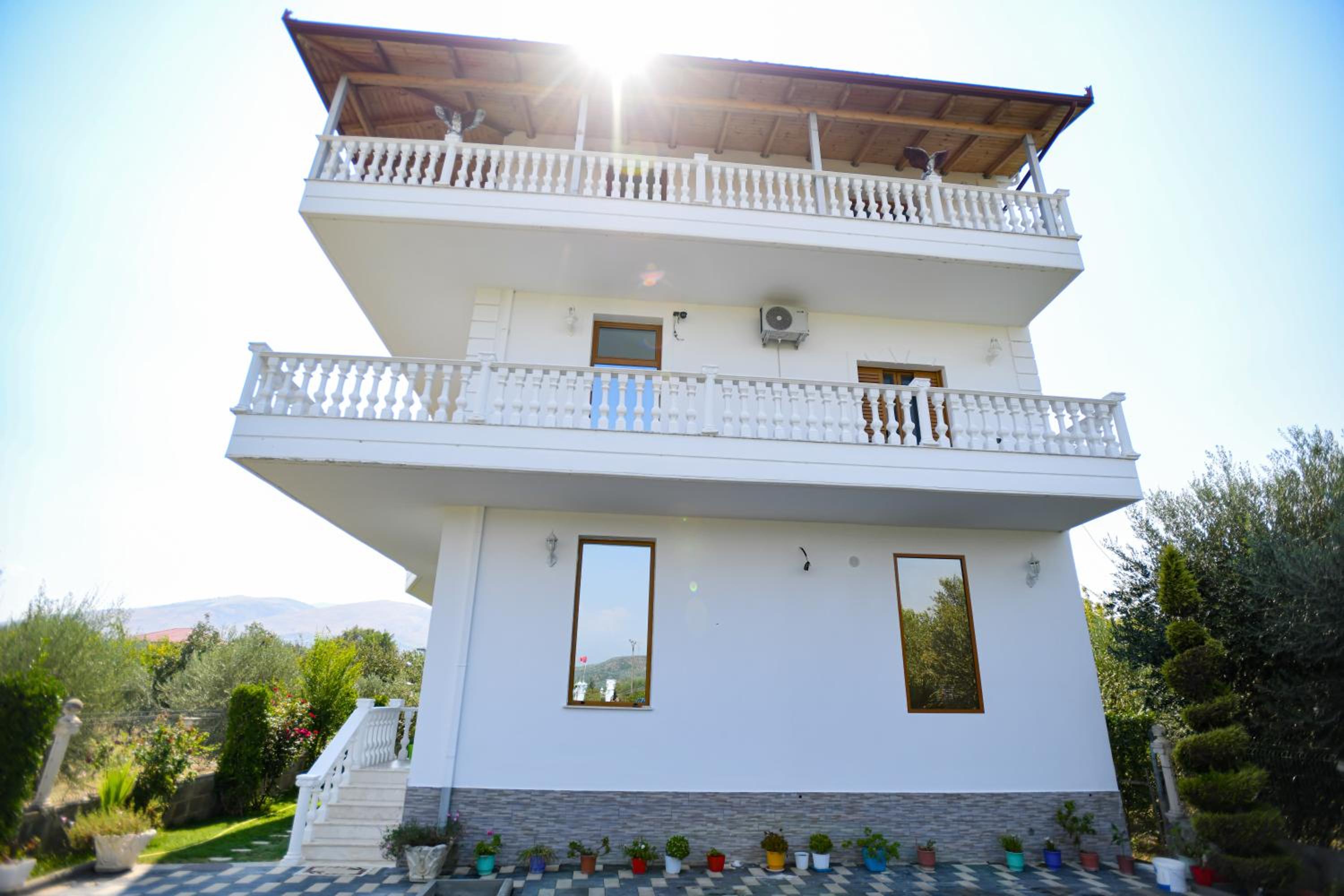 Villa Visi