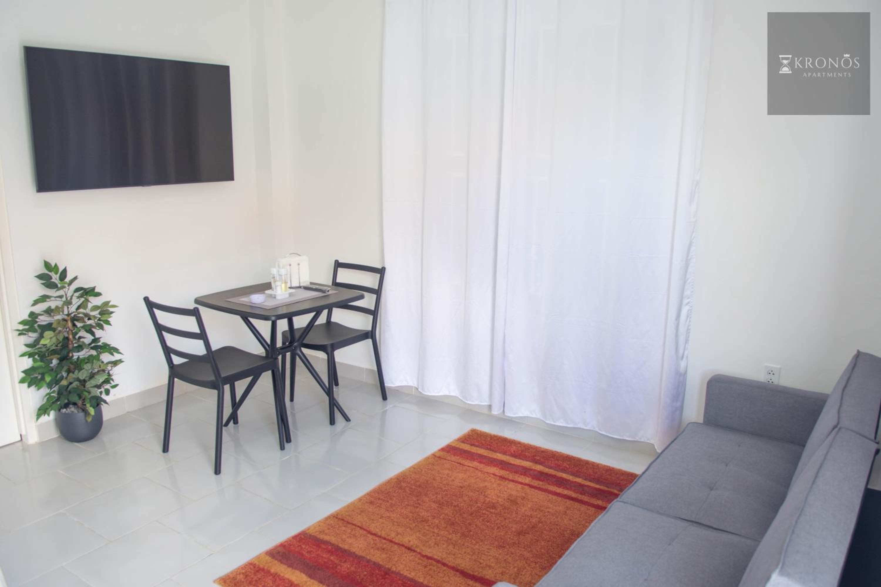 KRONOS APARTMENTS