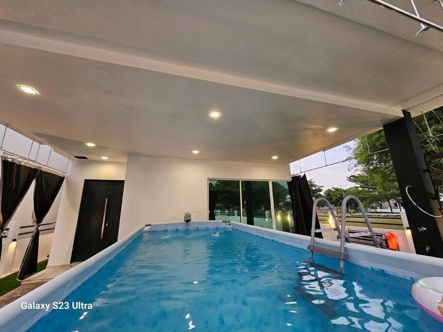 Azalea Homestay with Private Pool & Barbecue photo 6