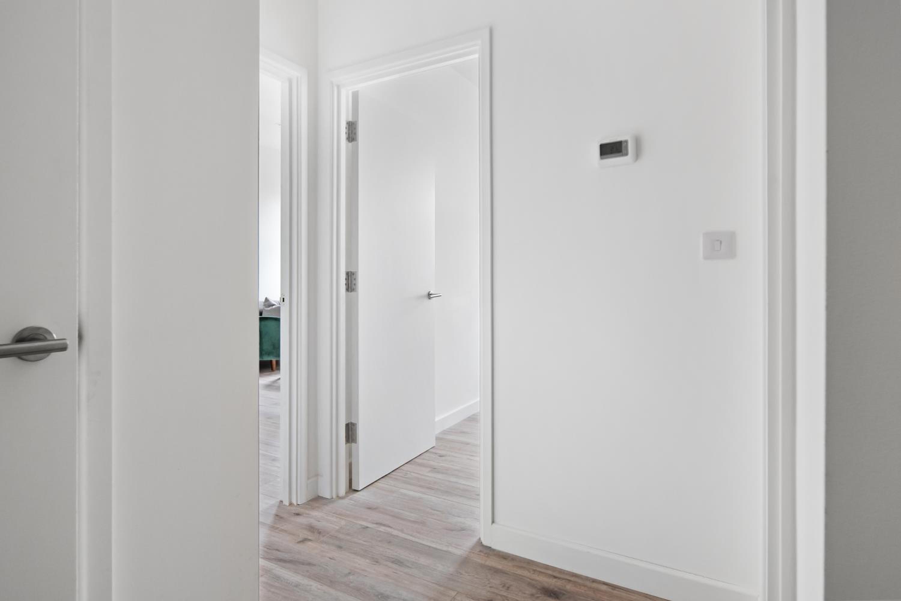 Livestay-Modern Apartments Building in Aylesbury