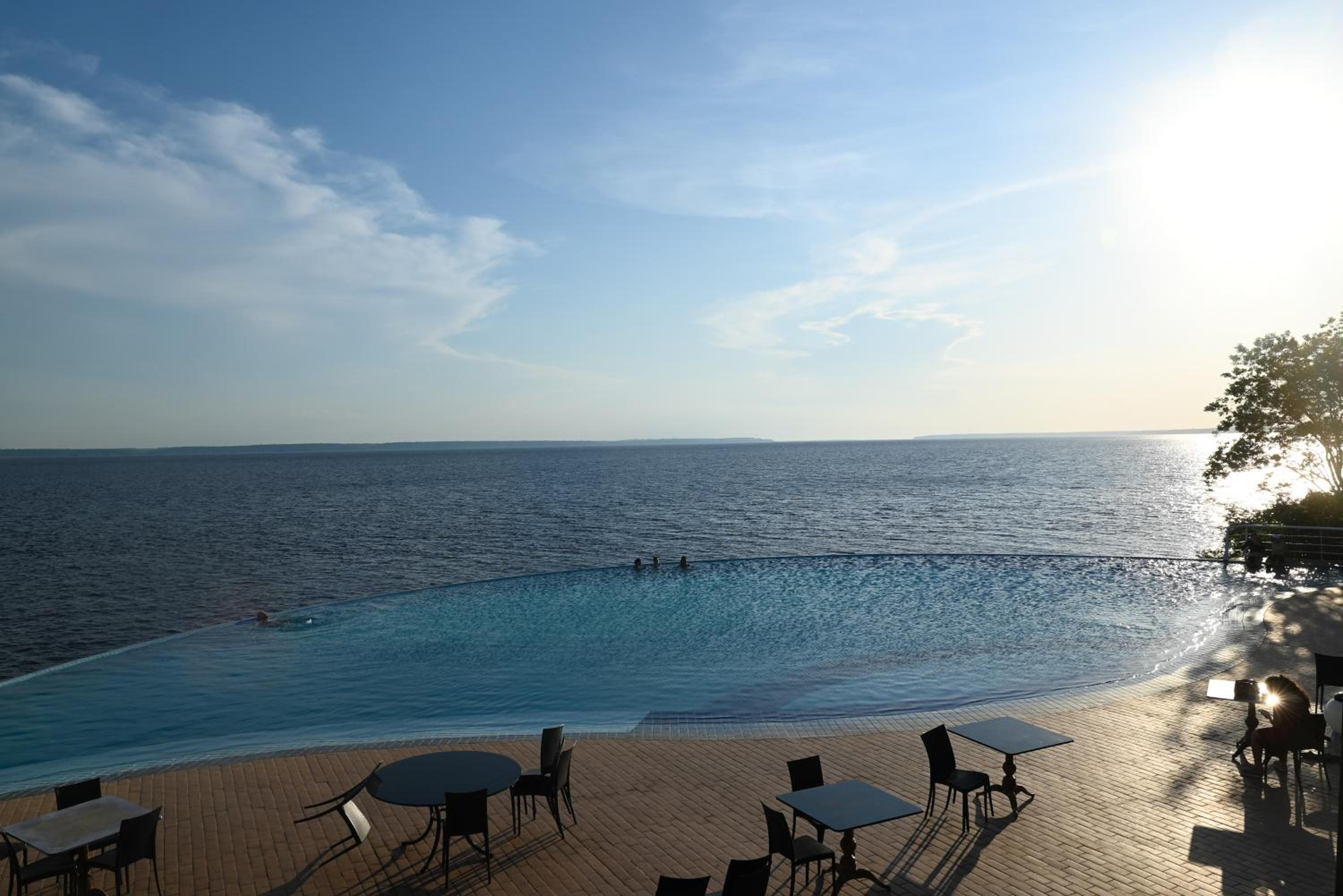 Tropical Executive Flat Suite 817 with View