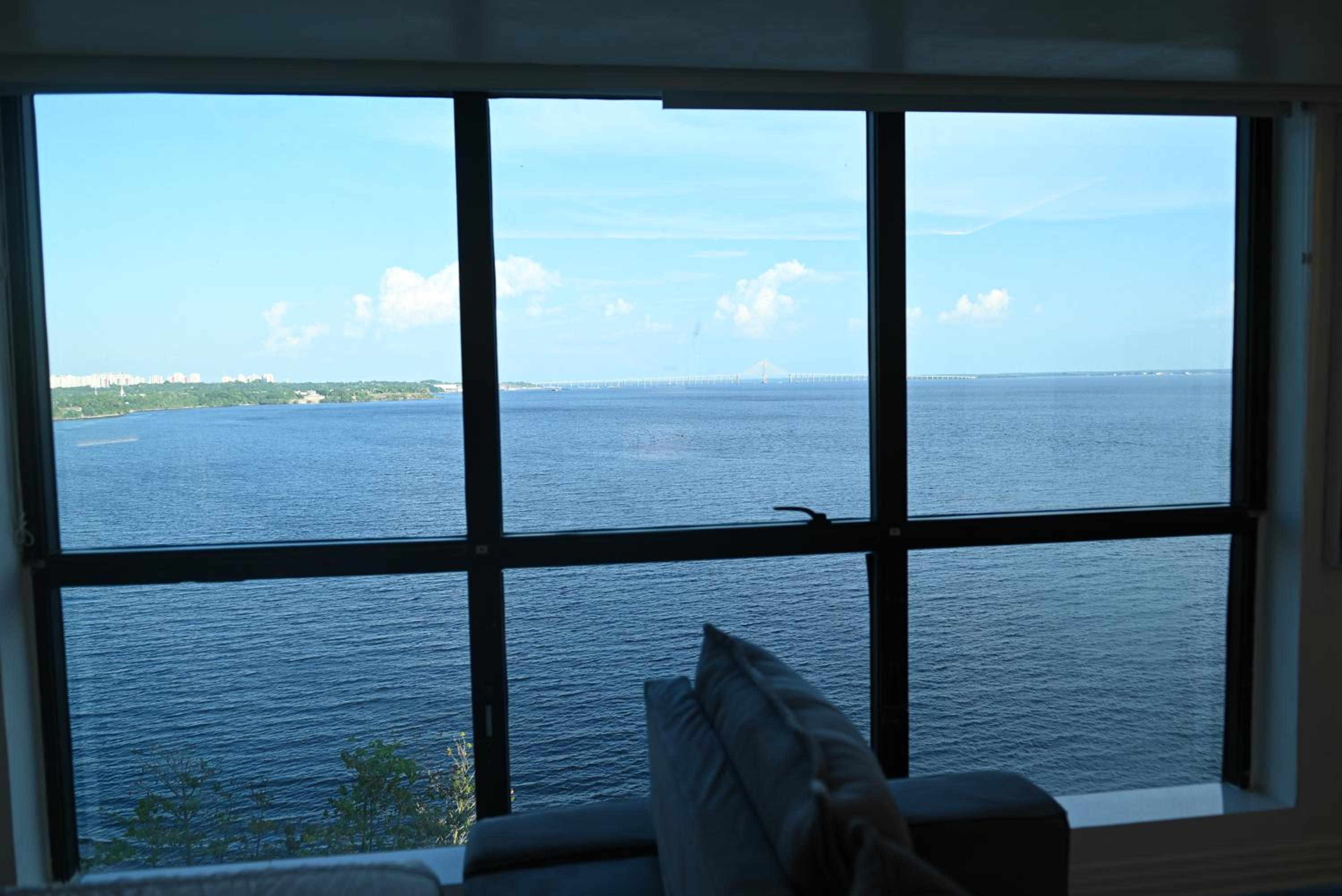 Tropical Executive Flat Suite 817 with View