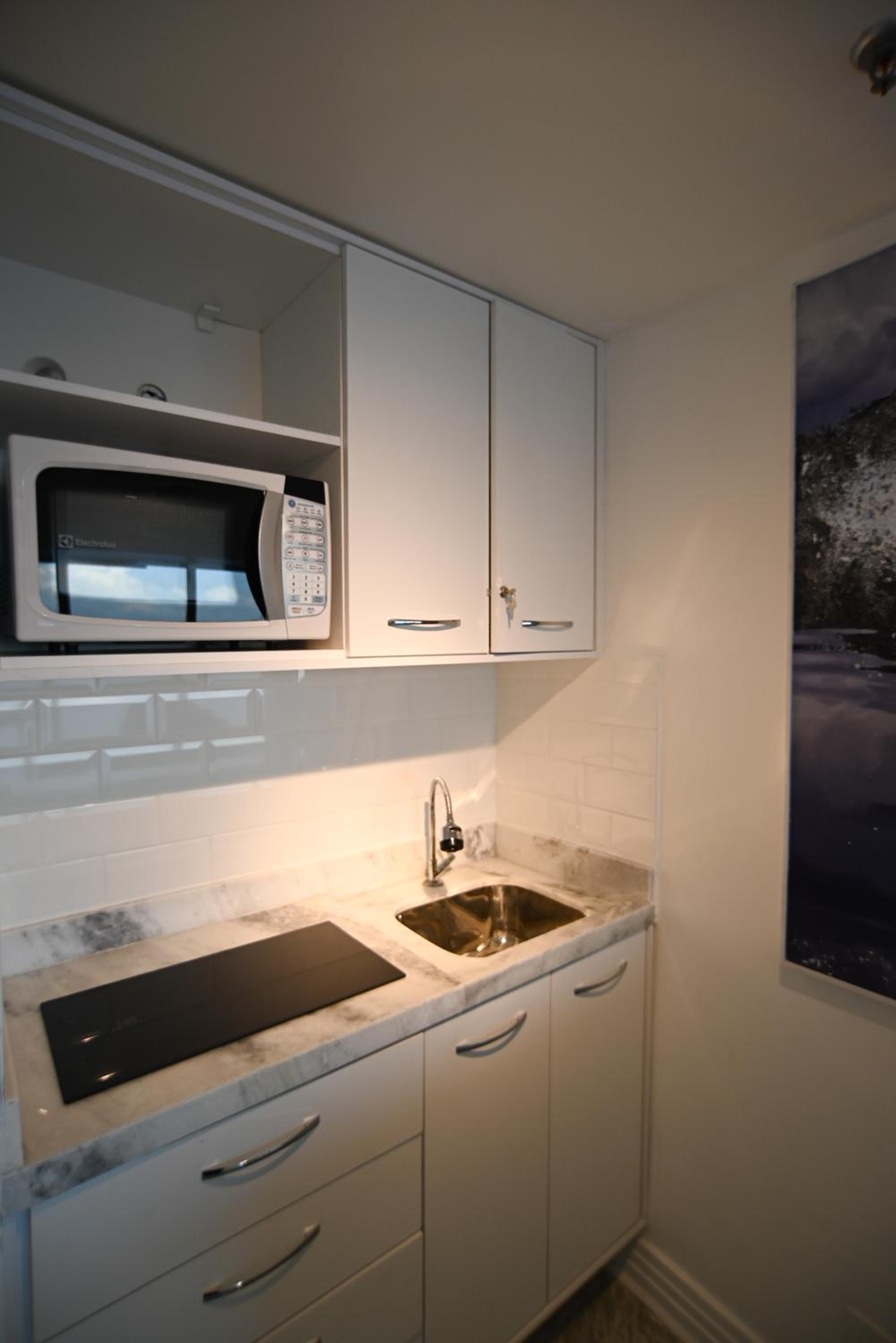 Tropical Executive Flat Suite 817 with View