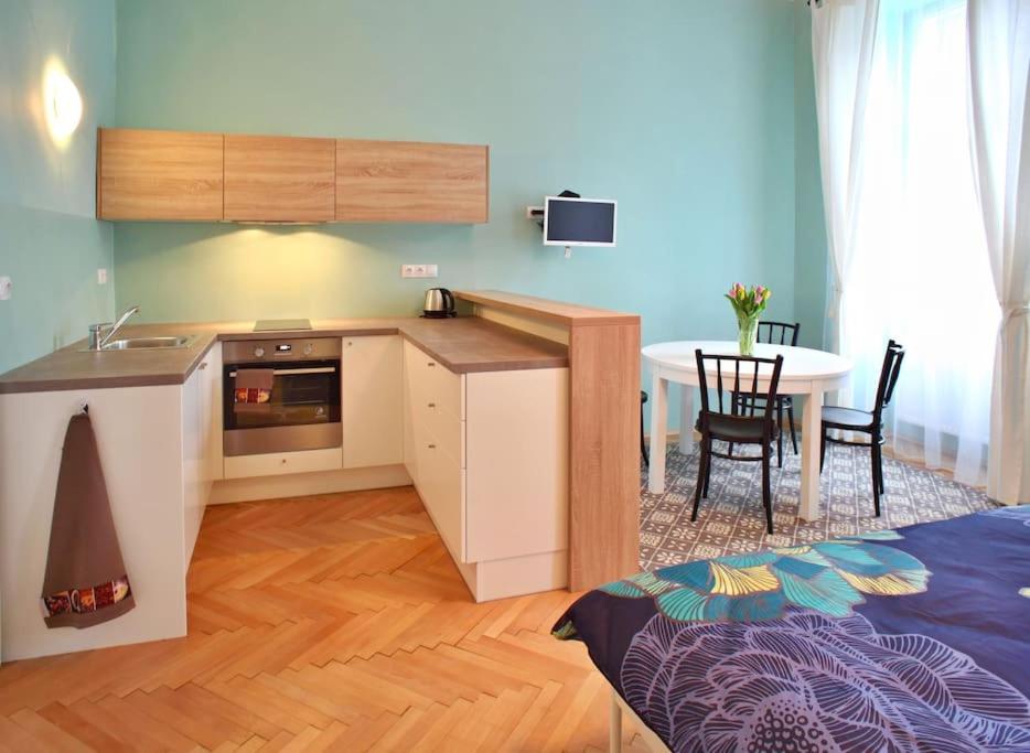 Green Park View apartment