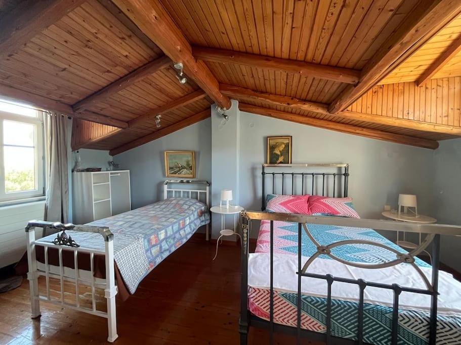 Mansion like house close to beach and Corfu town