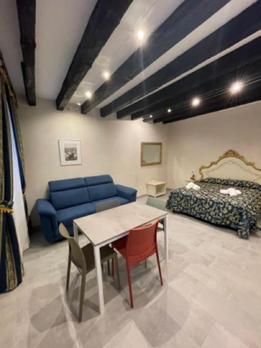 Ca'Antica sinagoga - Venice Canal front apartment