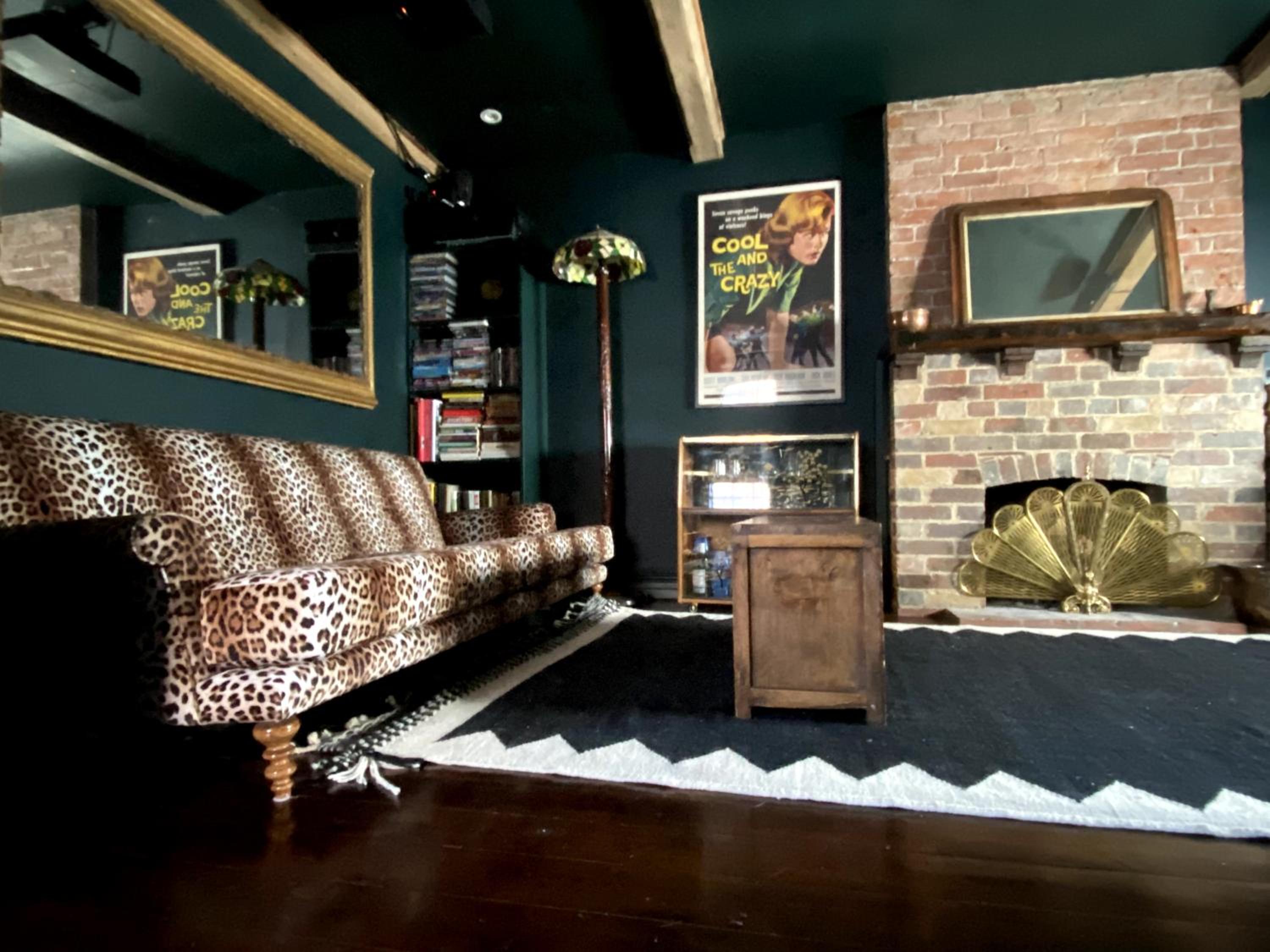 lounge