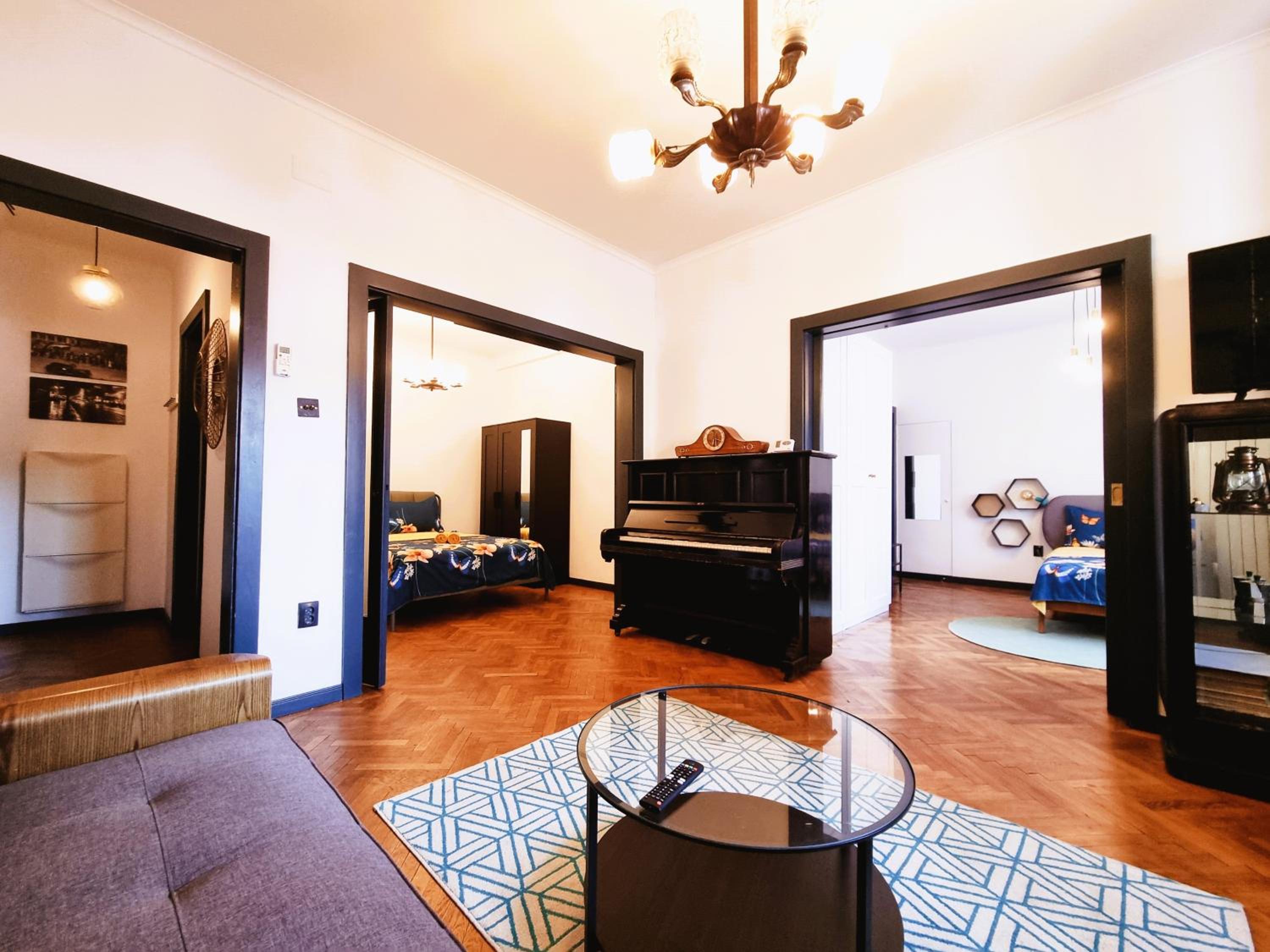 Central Old Town Exclusive - The Musician view 3