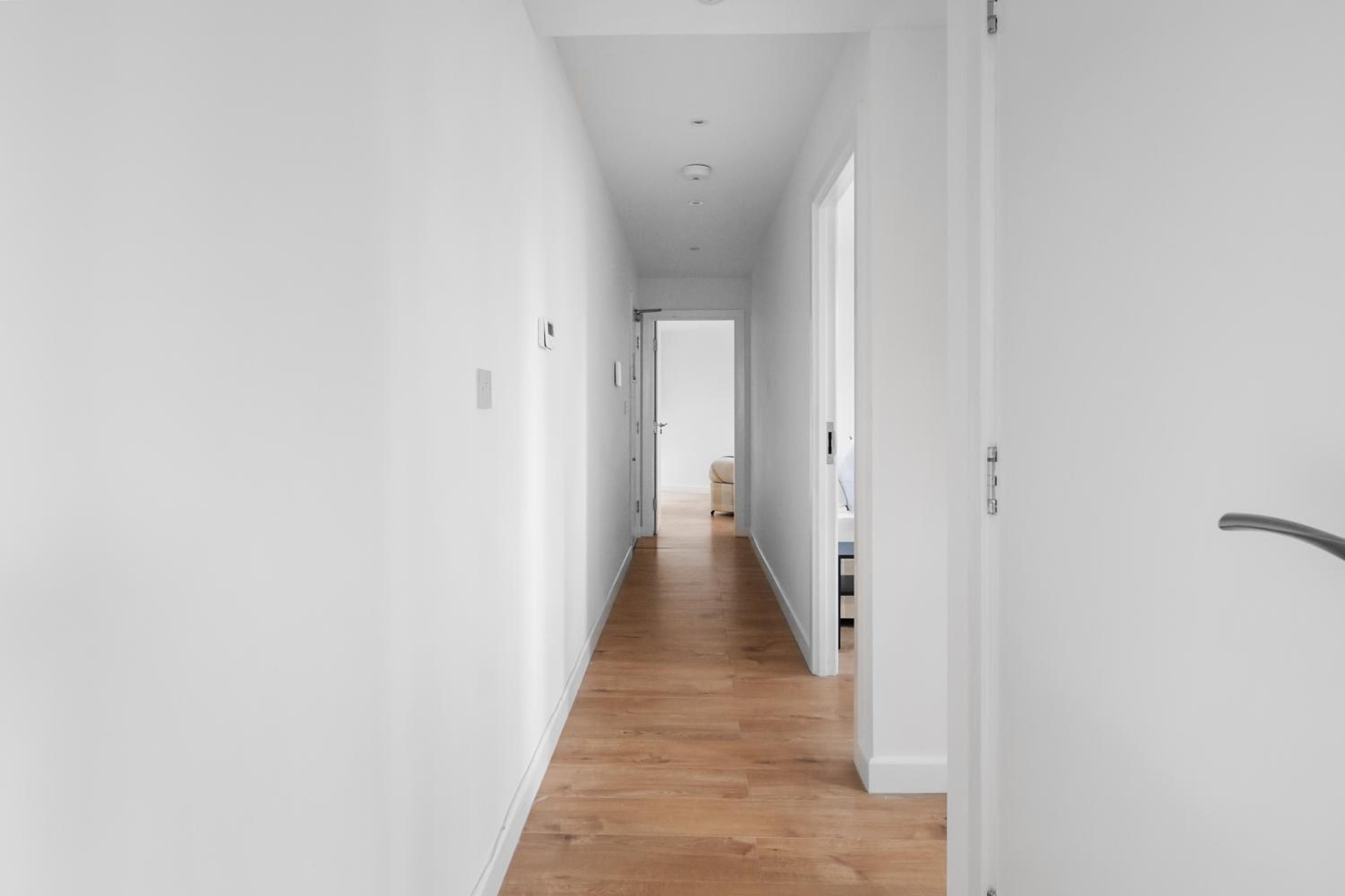 Livestay-Modern Apartments Building in Aylesbury