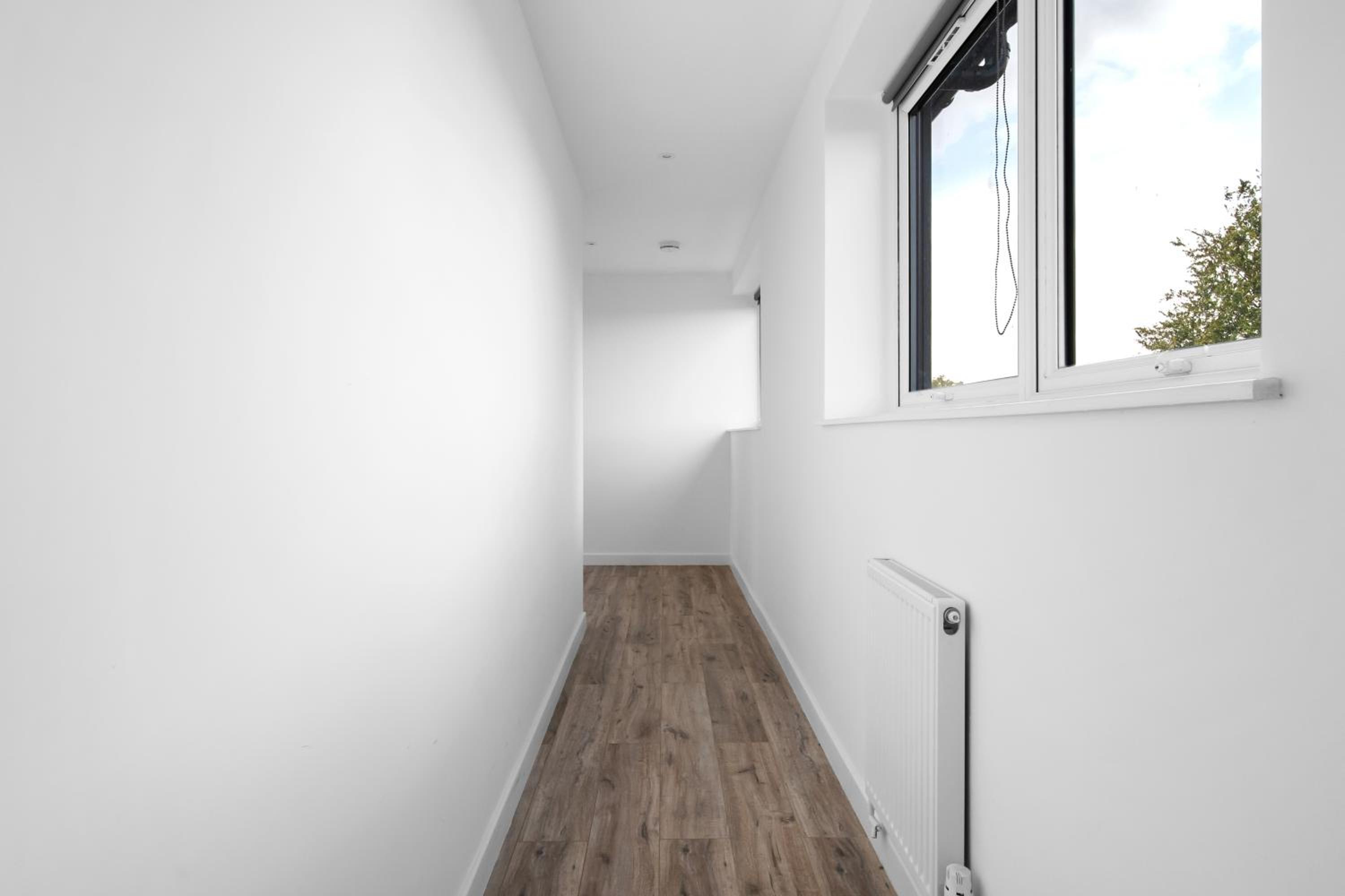Livestay-Modern Apartments Building in Aylesbury