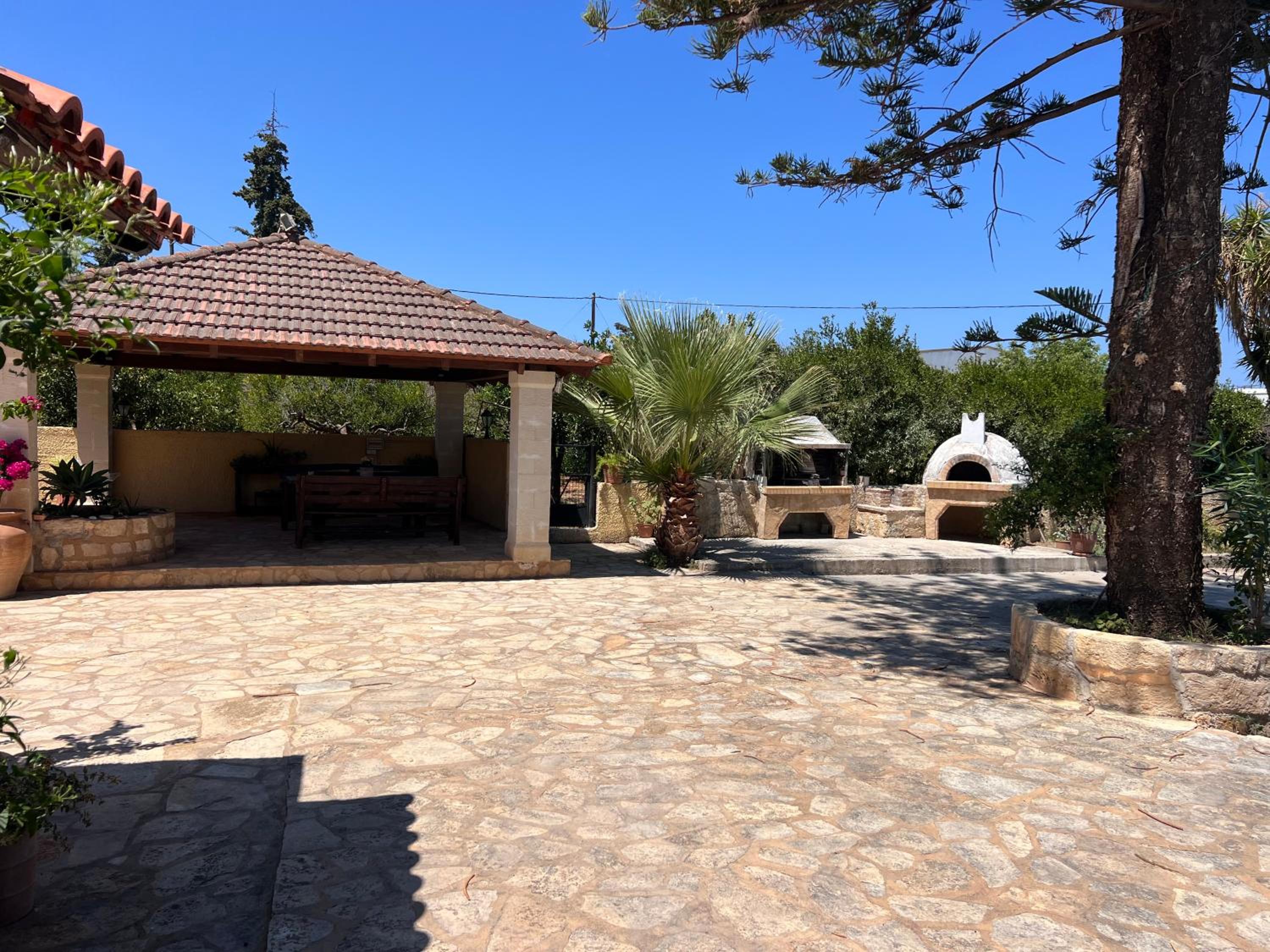 Tzortzinas Cottage
