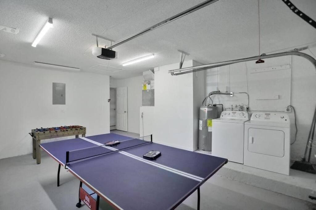 Delray Beach 3Bd Home & Pool with Game Room, 10 guests view 3