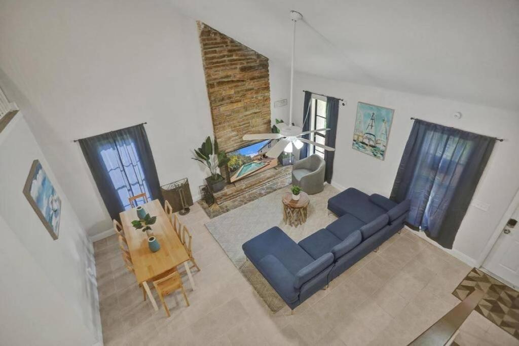 Delray Beach 3Bd Home & Pool with Game Room, 10 guests view 4