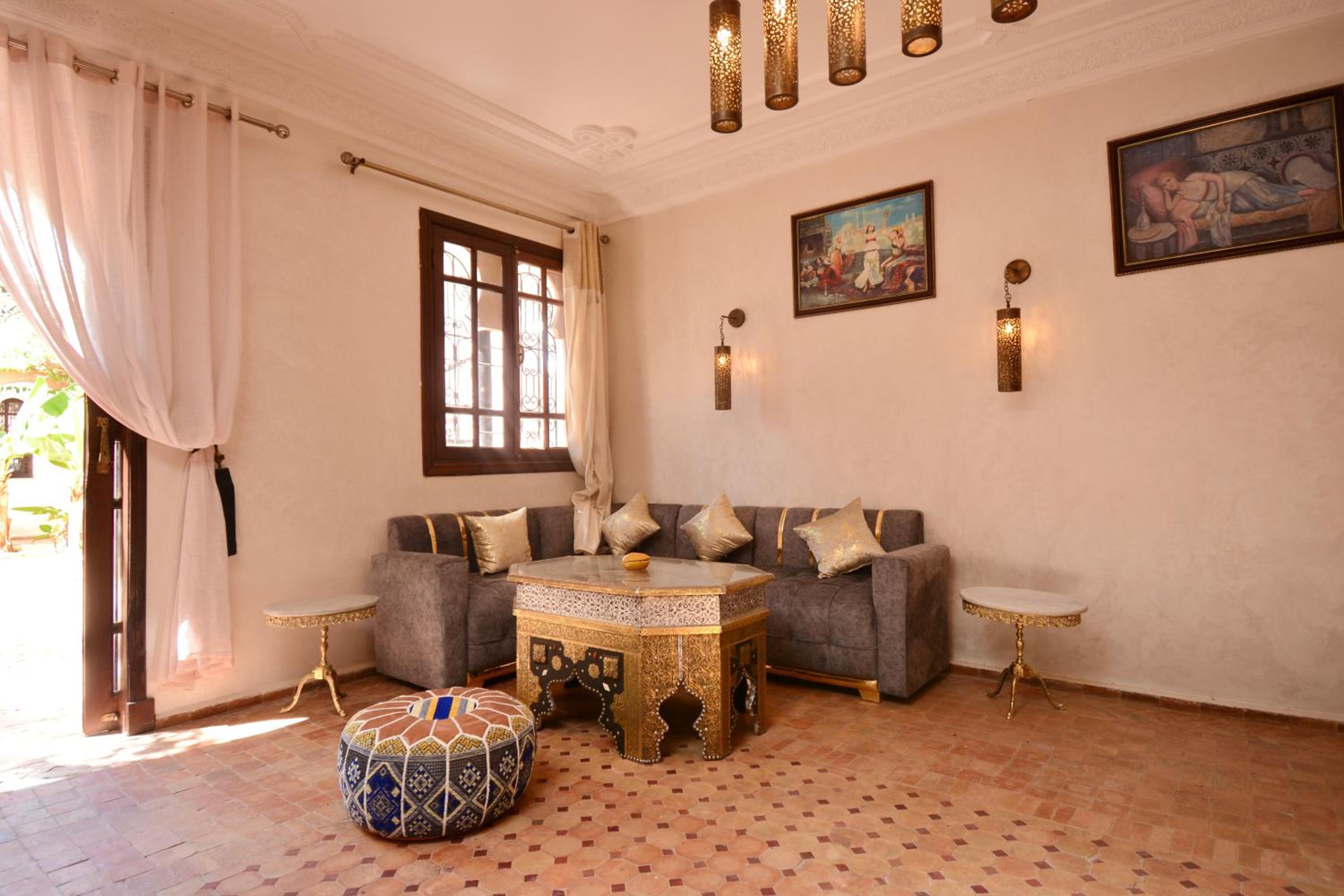 lounge