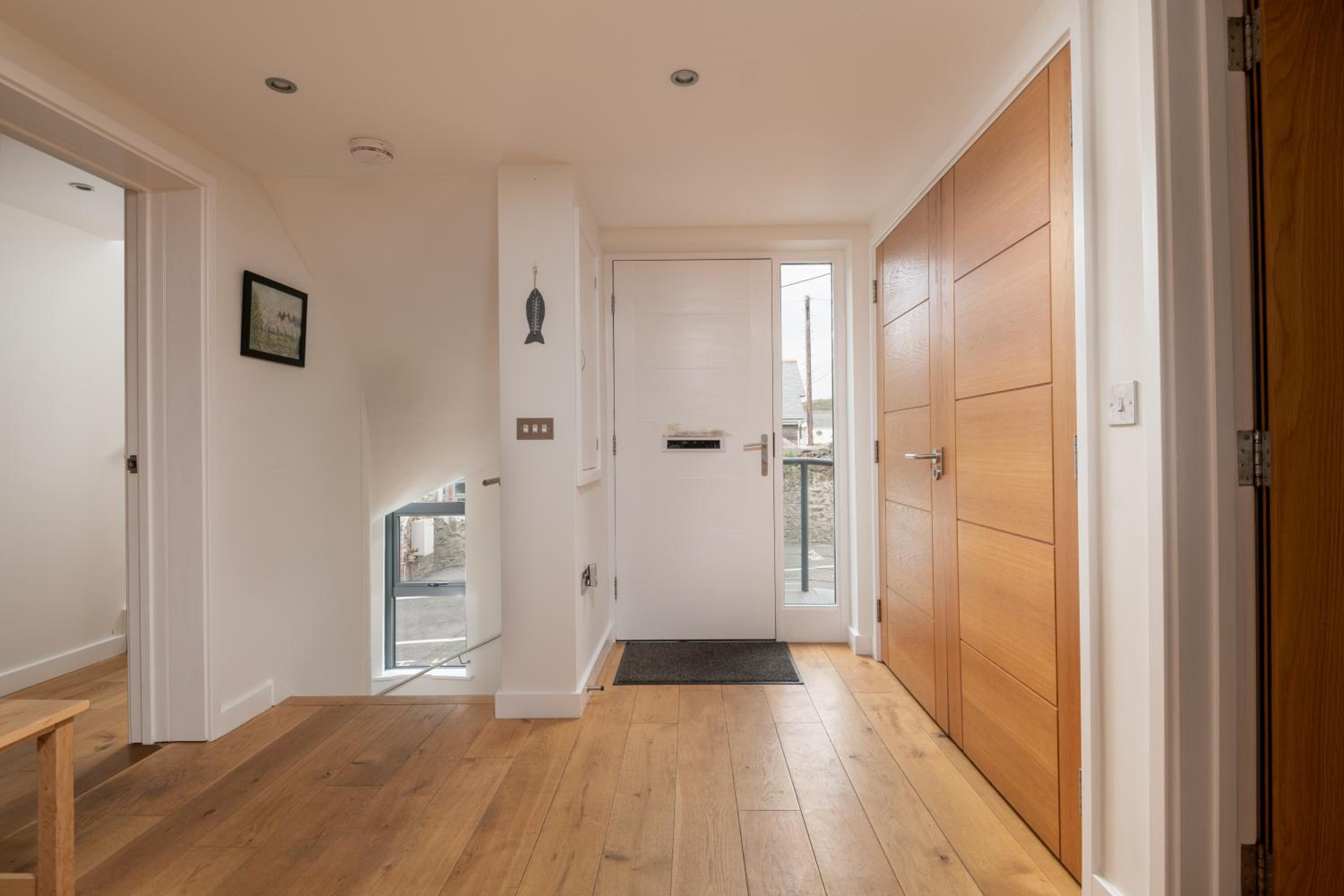 Atlantic View Coach House, North Cornwall seafront, 5 star Gold view 3
