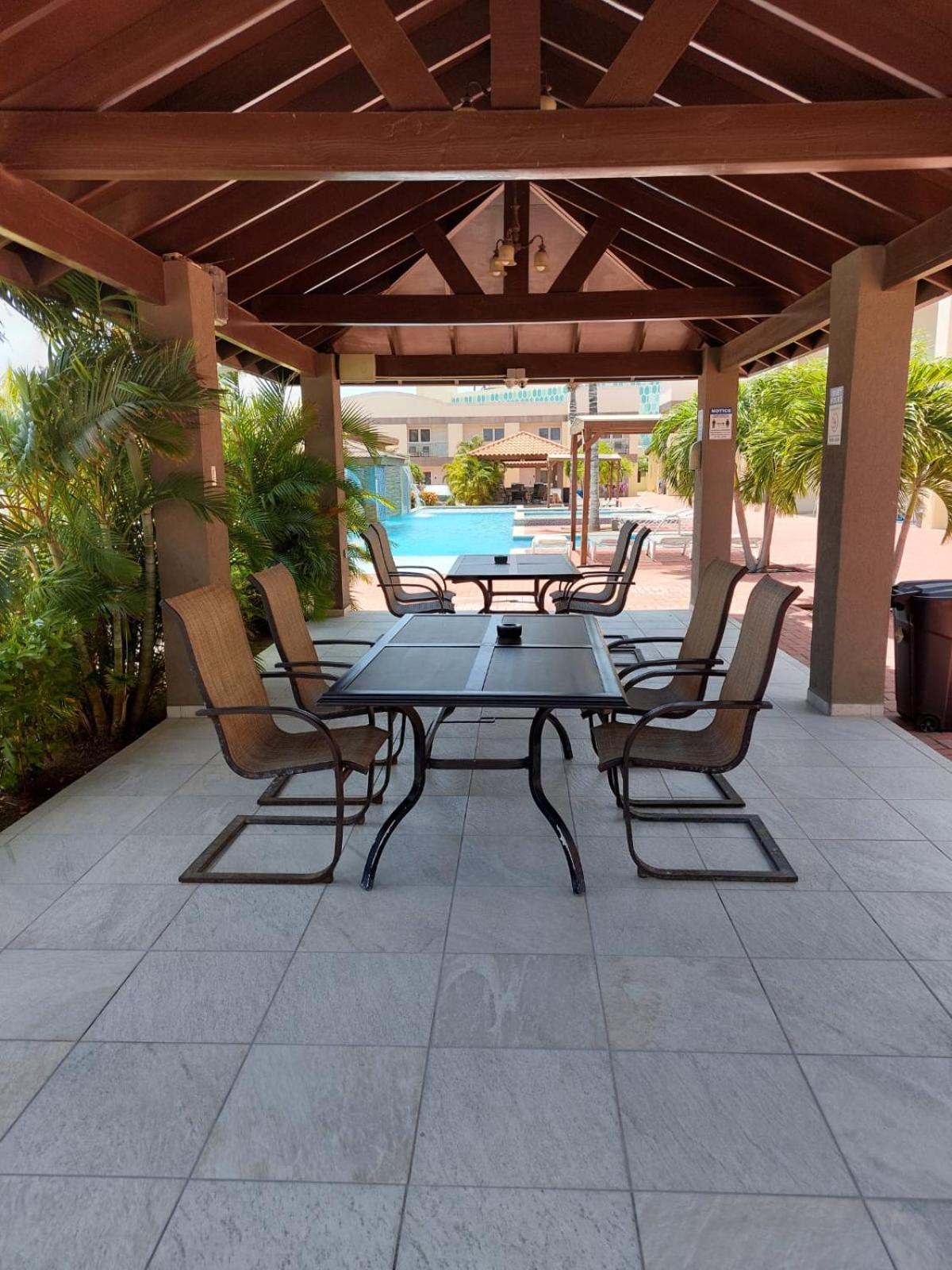 Eagle Bliss The Pearl Aruba