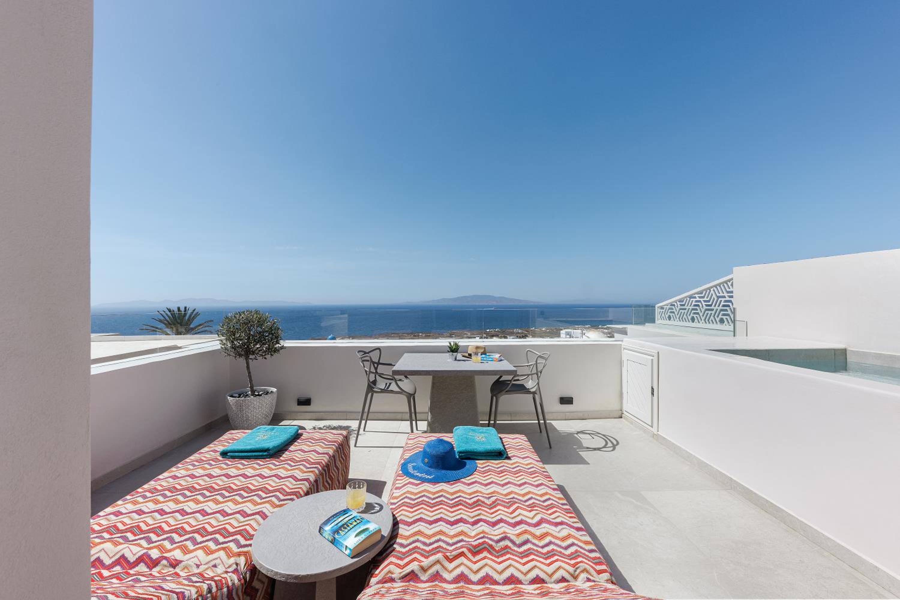 Oia Vacations - La Madeleine - Property Image 4
