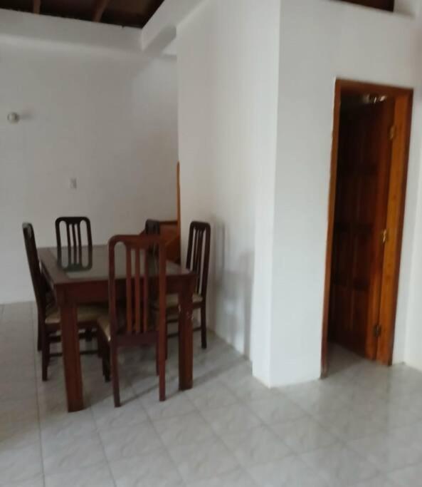 Casa 2 pisos cerca de la playa