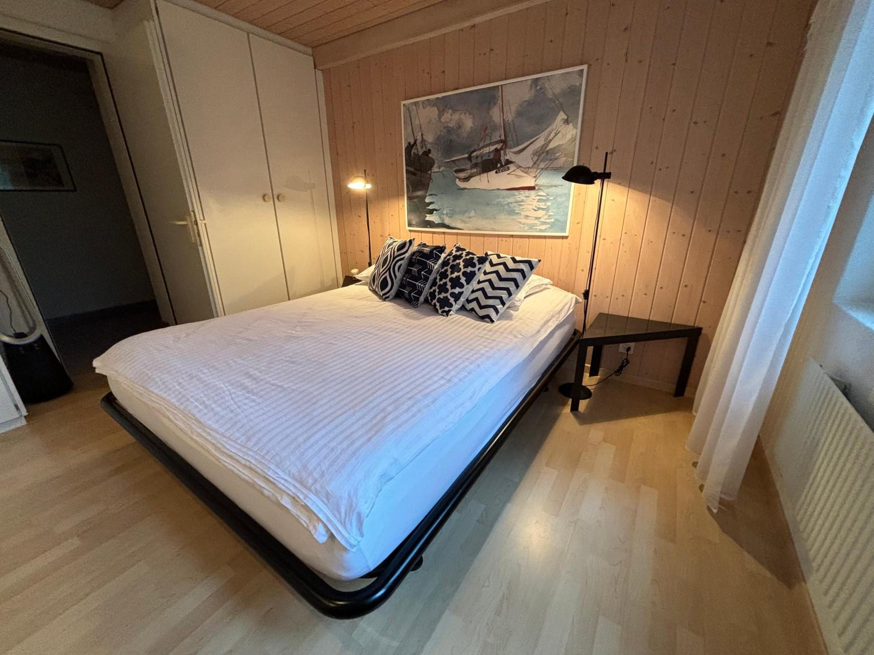 Lake Park Apartment