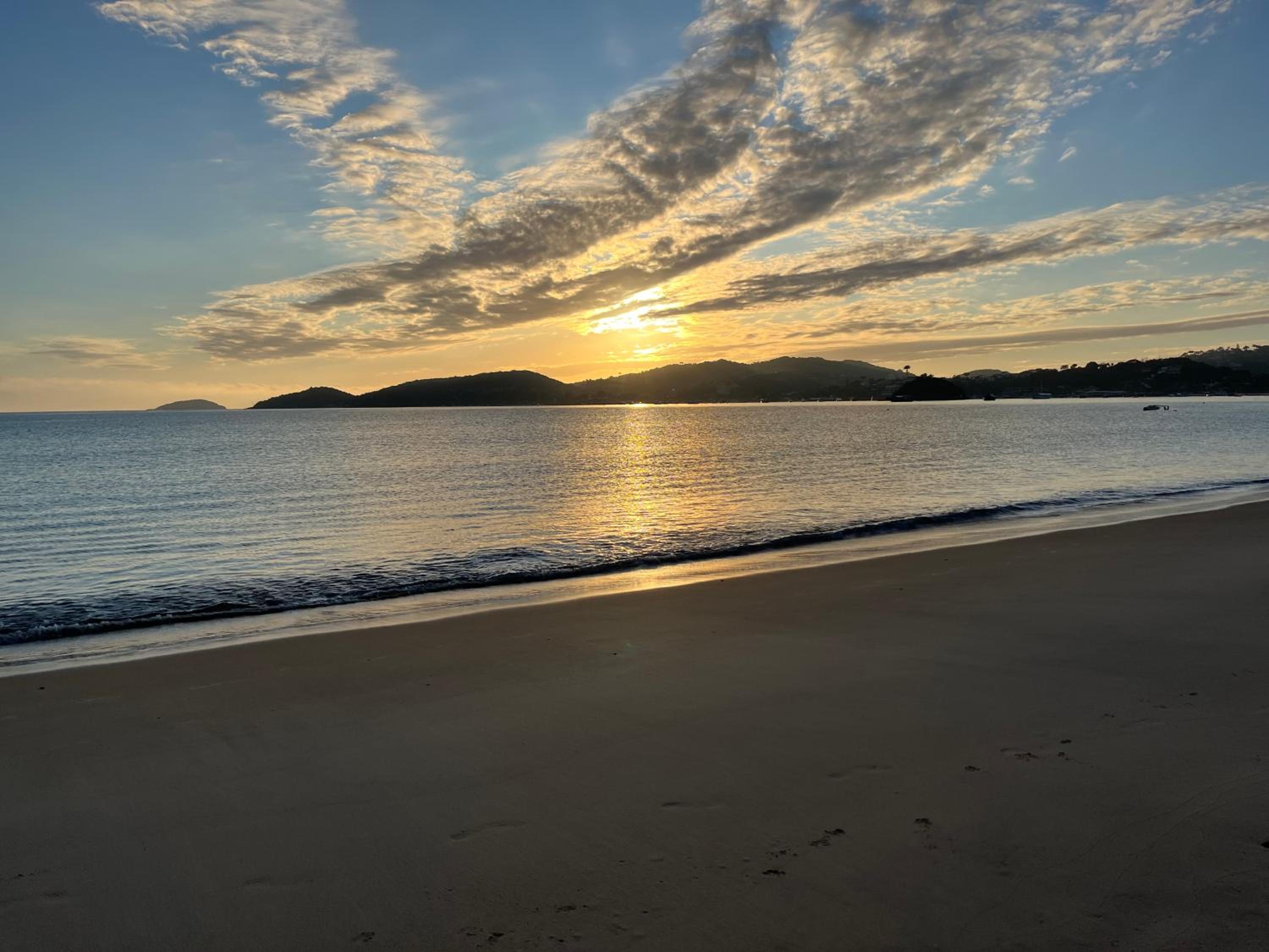 Búzios Praia da Ferradura Linda casa dentro de Condomínio com toda infraestrutura - água e luz inclusos na tarifa