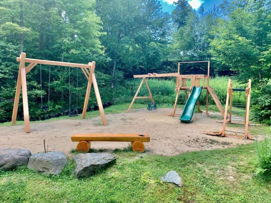 Walking distance Tremblant Resort - Kids Park - Golf