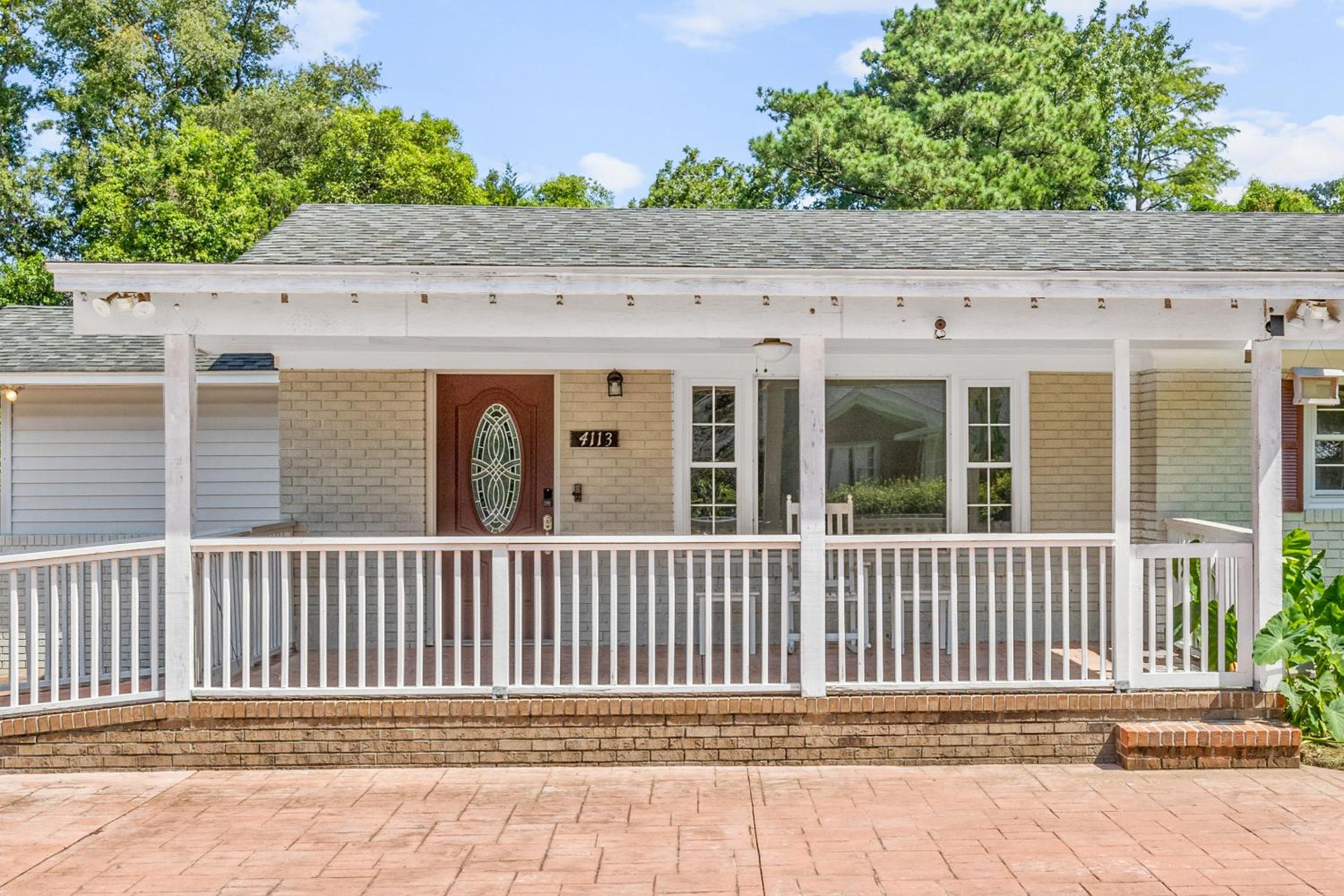 Hotel Charming 3-bedroom house in Wilmington with WiFi, AC - Image 1