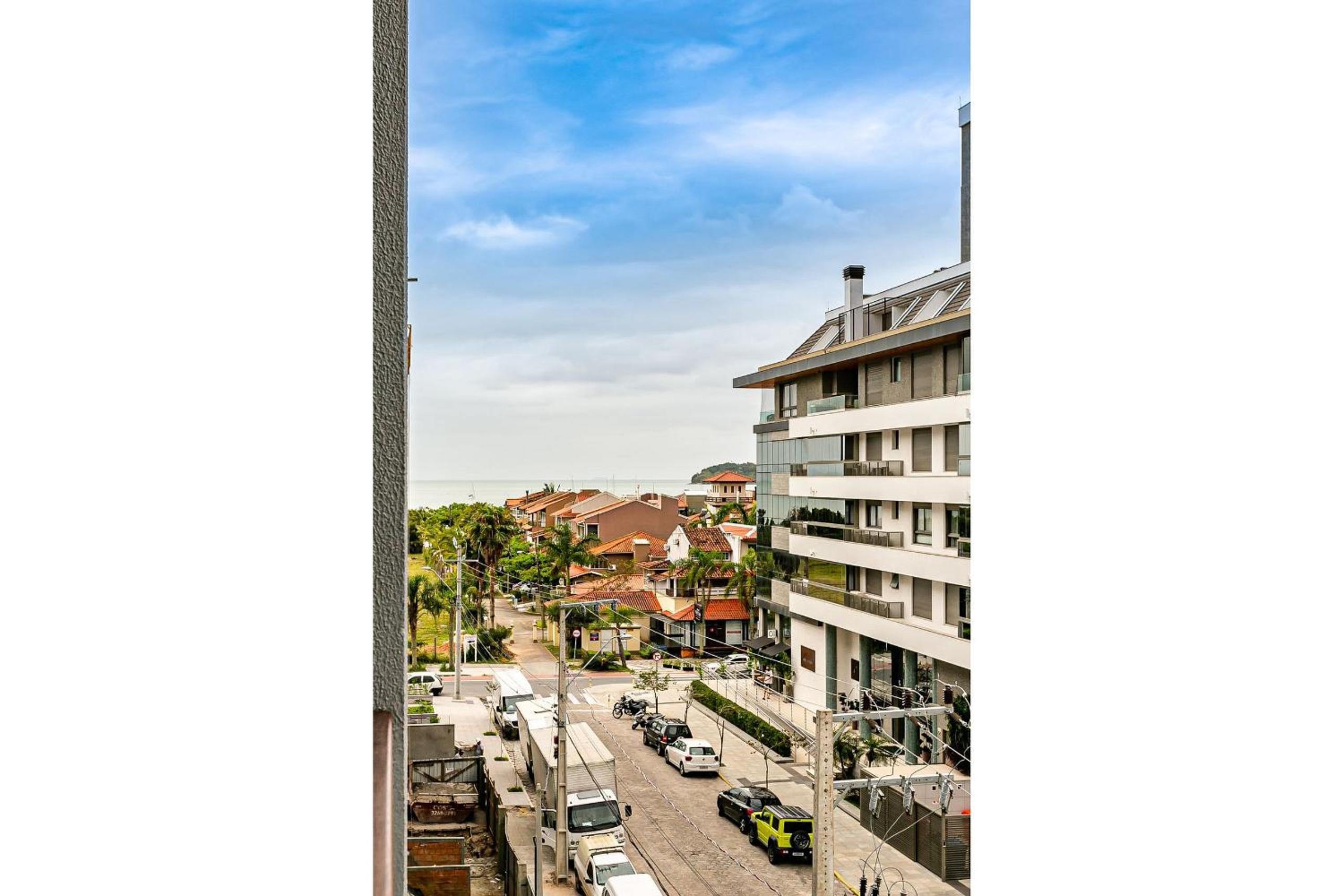 JRR - Apartments 240 meters from Jurerê Beach