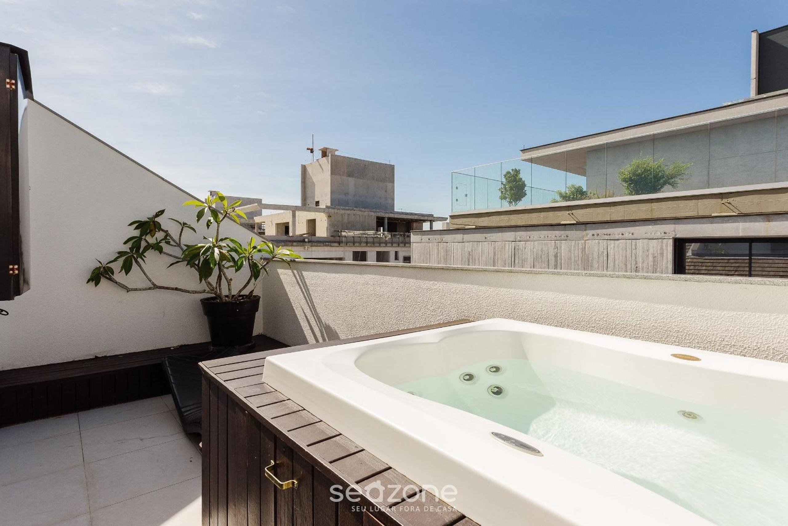 JRR - Apartments 240 meters from Jurerê Beach