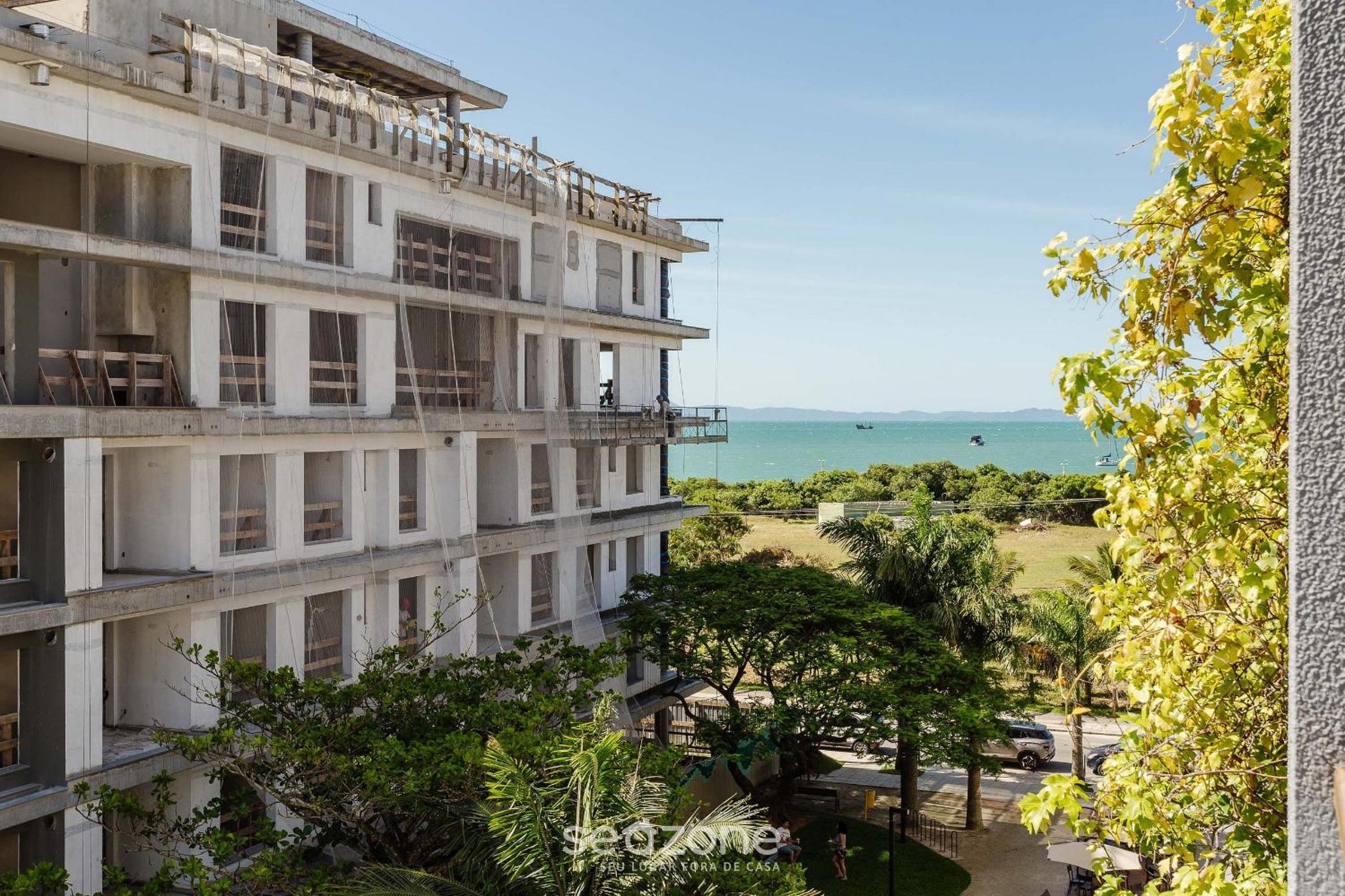 JRR - Apartments 240 meters from Jurerê Beach