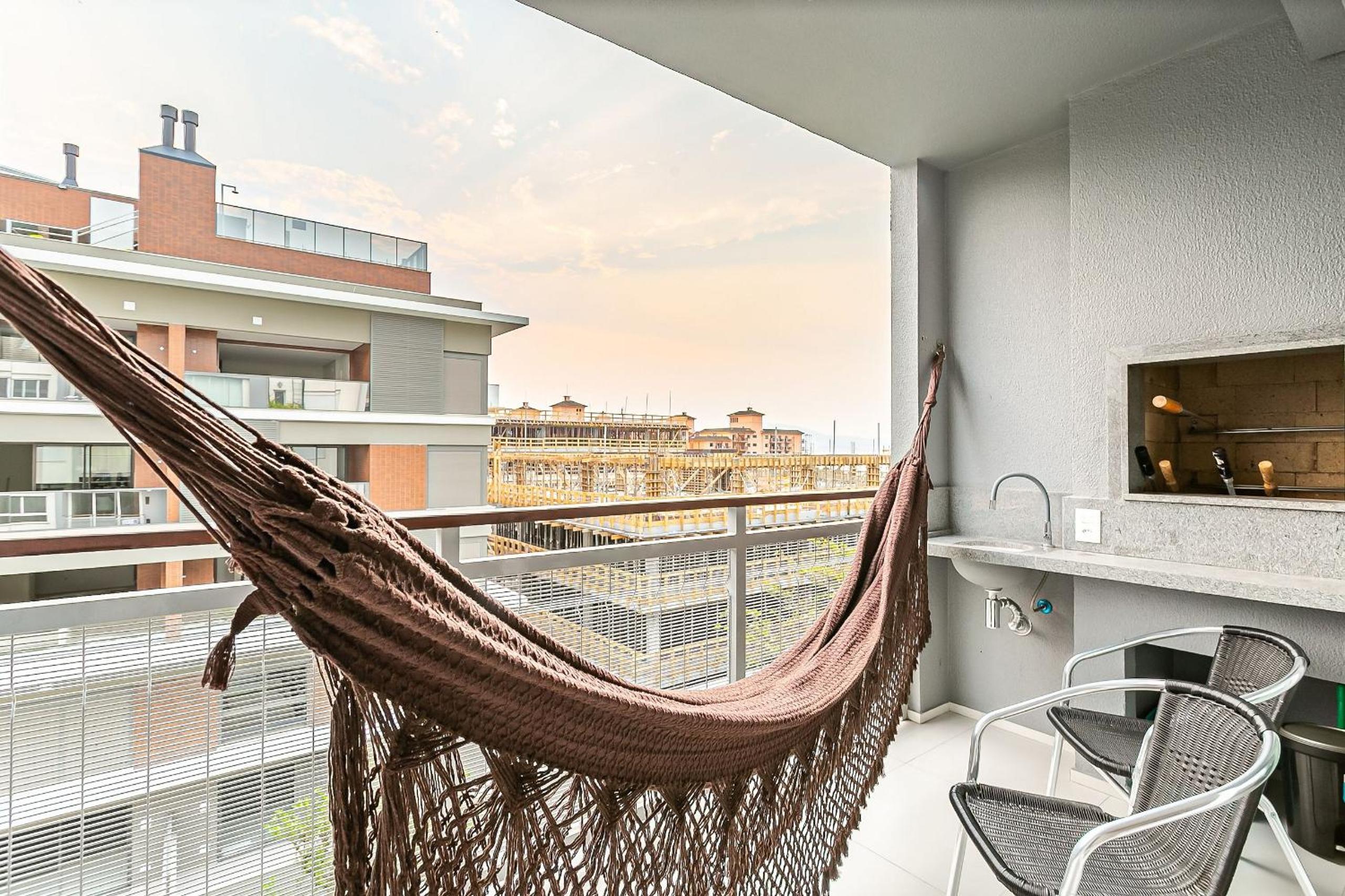 JRR - Apartments 240 meters from Jurerê Beach
