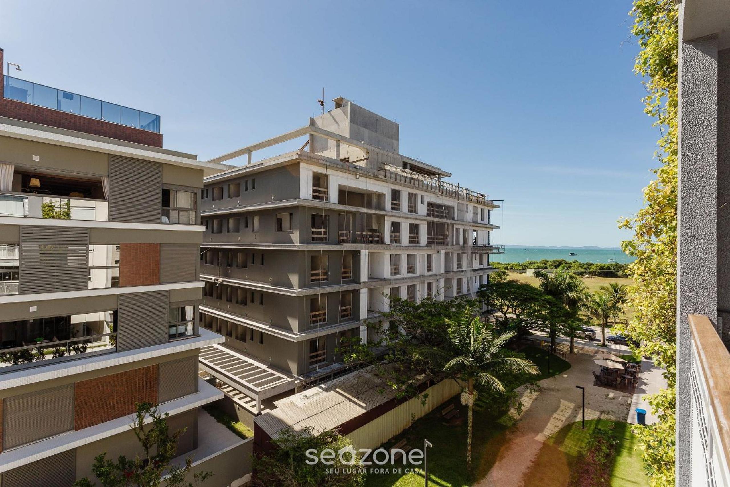 JRR - Apartments 240 meters from Jurerê Beach