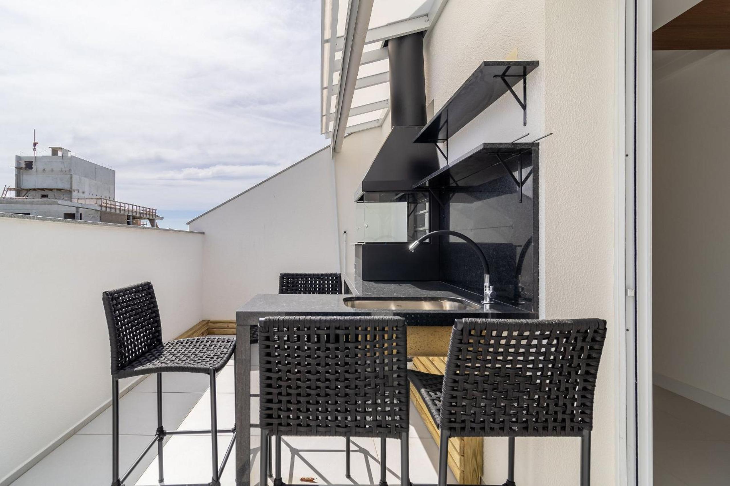 JRR - Apartments 240 meters from Jurerê Beach