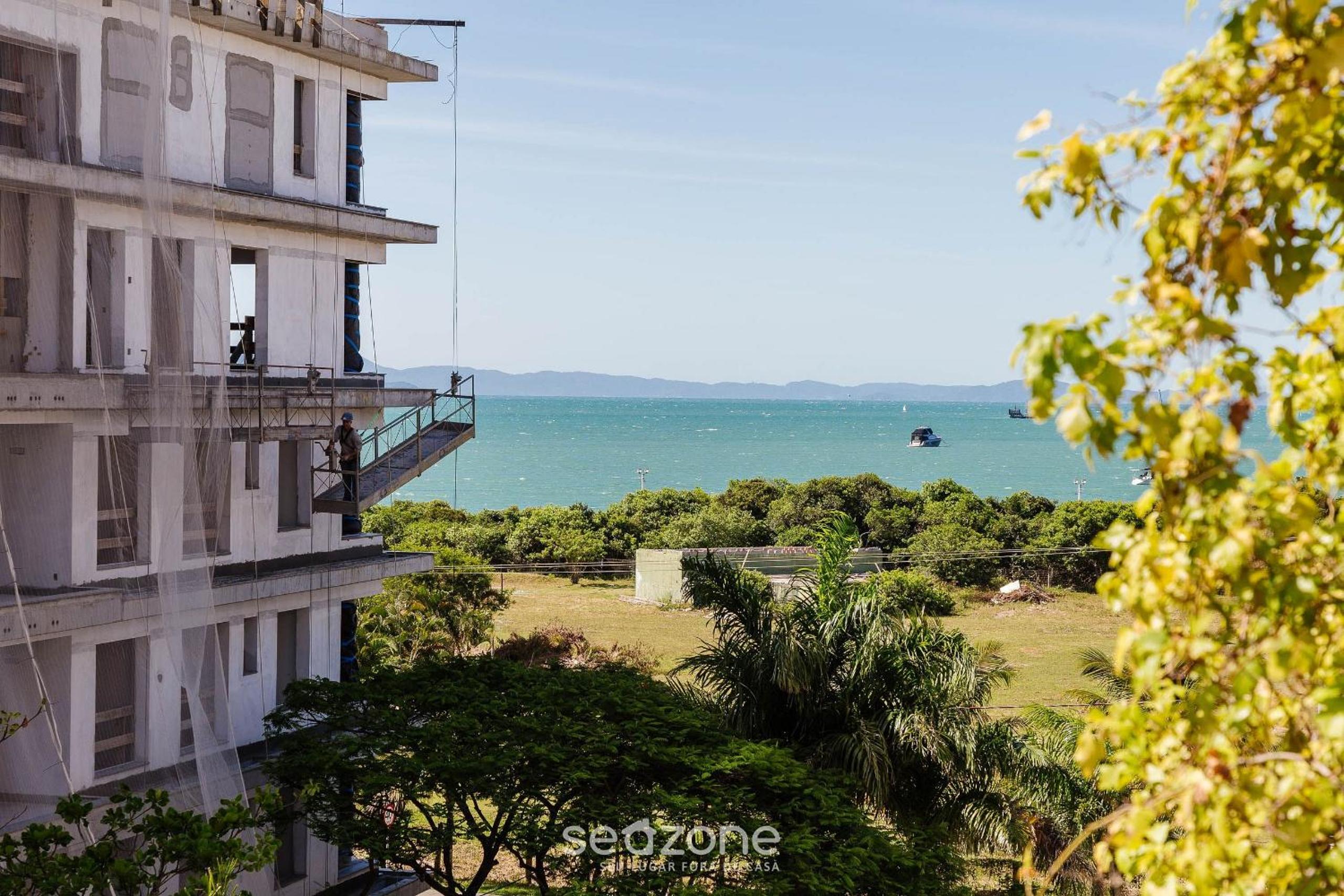 JRR - Apartments 240 meters from Jurerê Beach