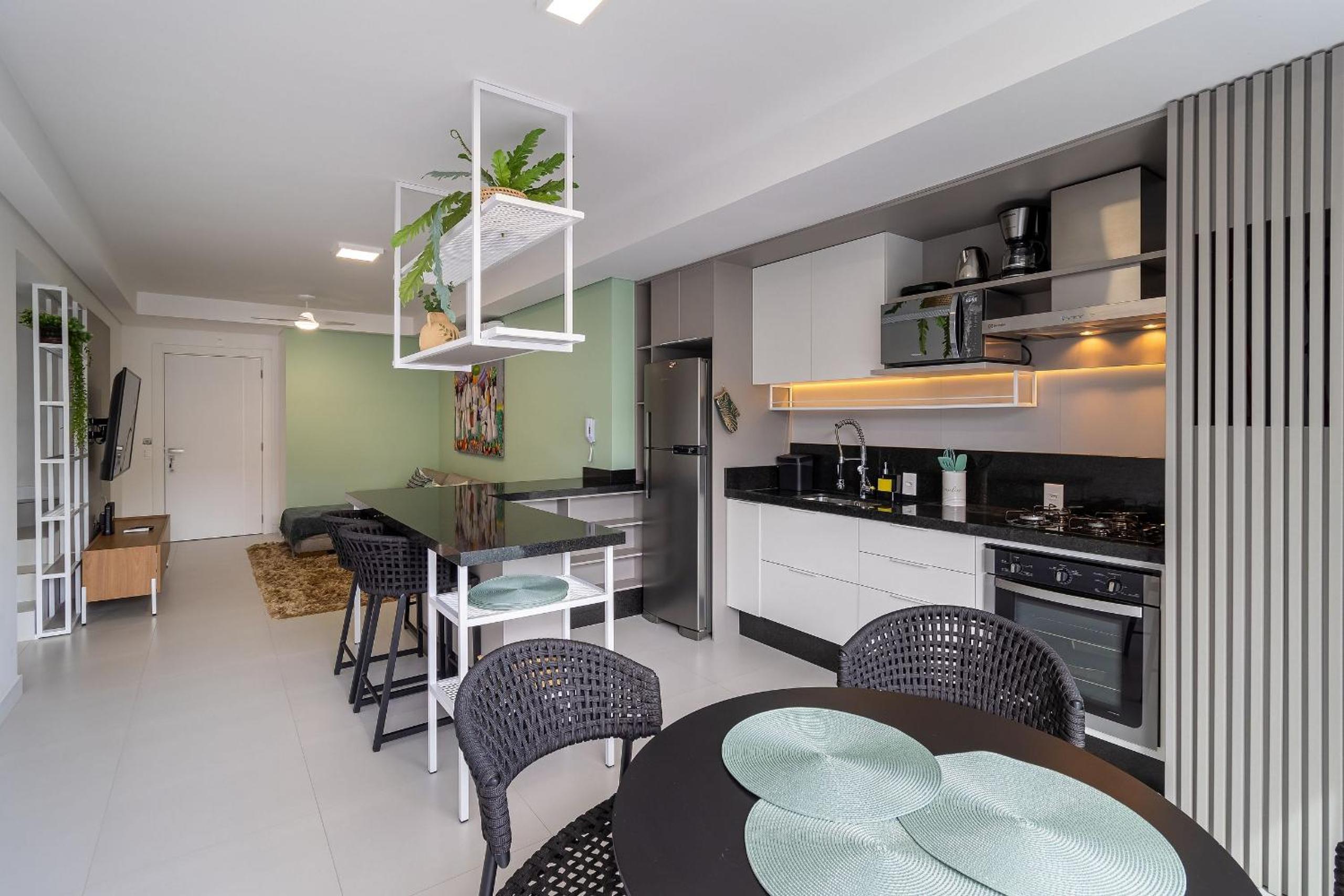 JRR - Apartments 240 meters from Jurerê Beach