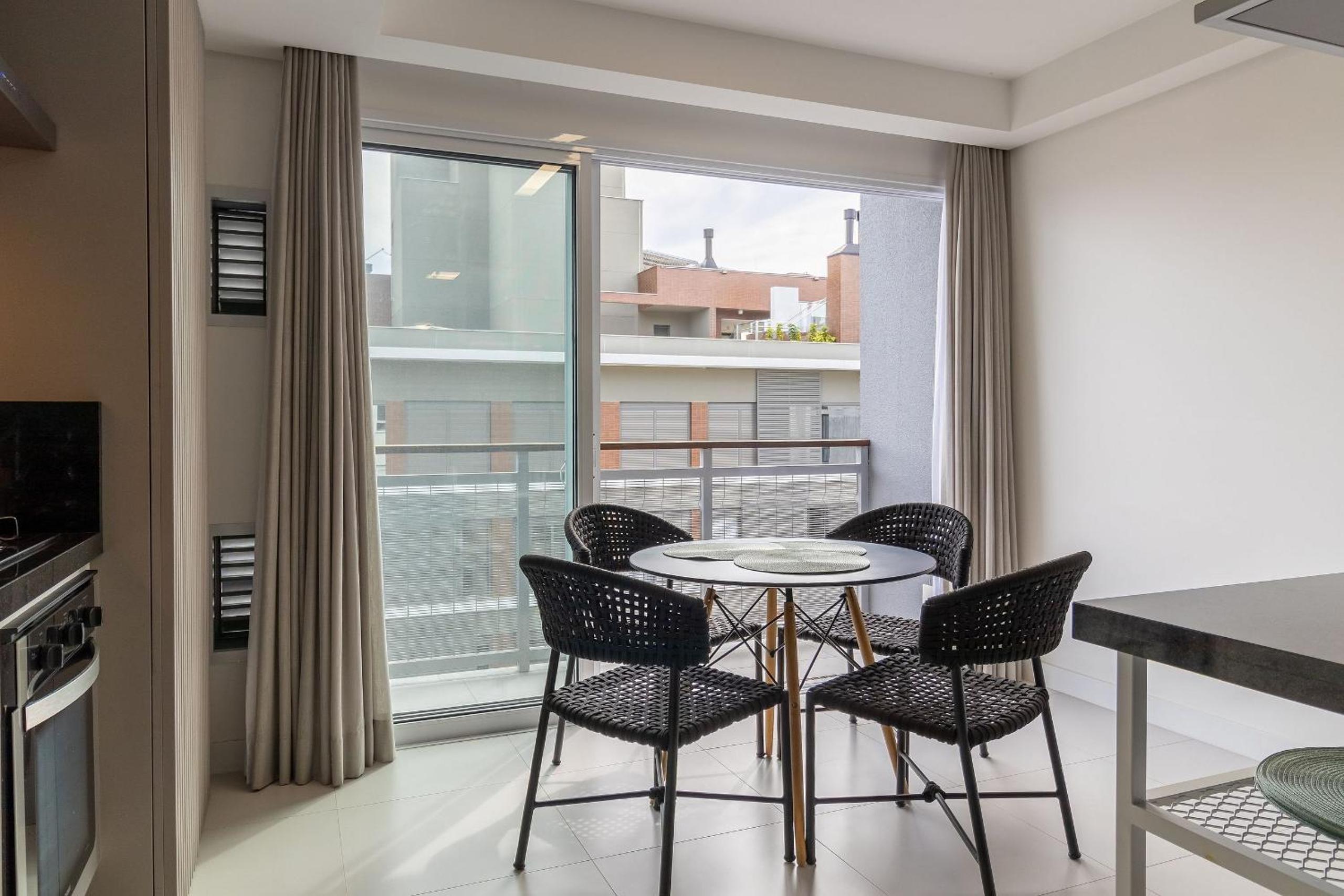 JRR - Apartments 240 meters from Jurerê Beach
