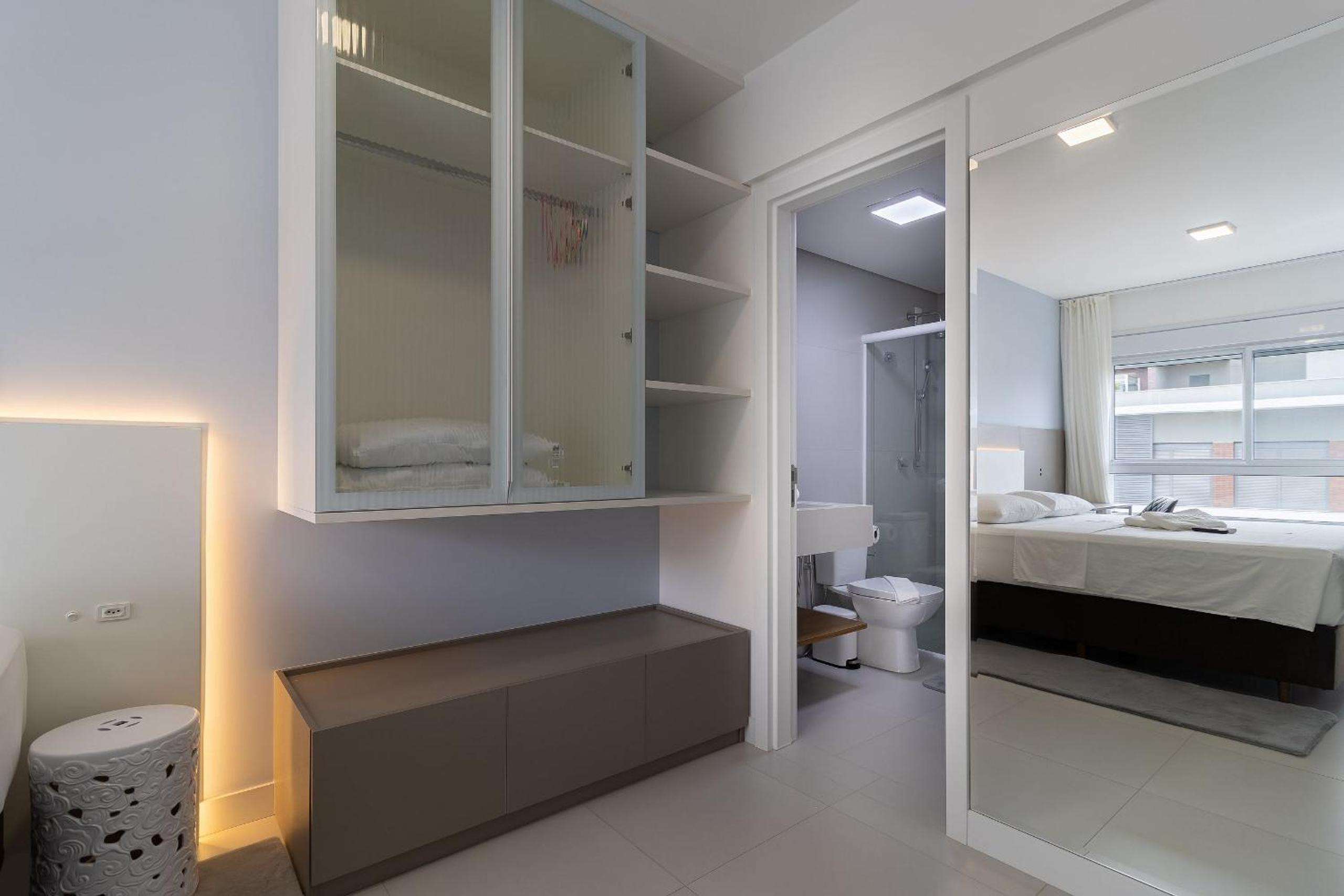 JRR - Apartments 240 meters from Jurerê Beach