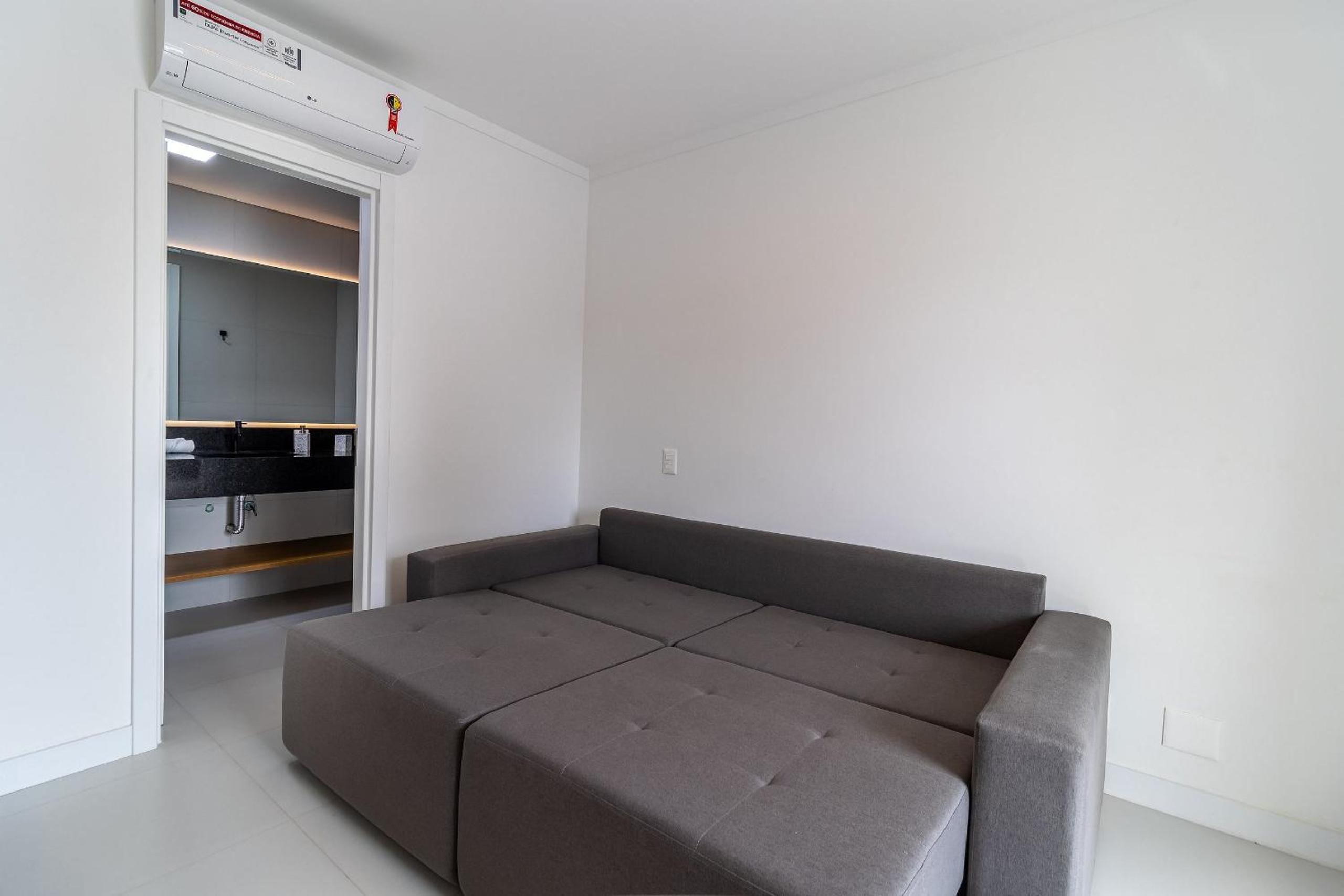 JRR - Apartments 240 meters from Jurerê Beach