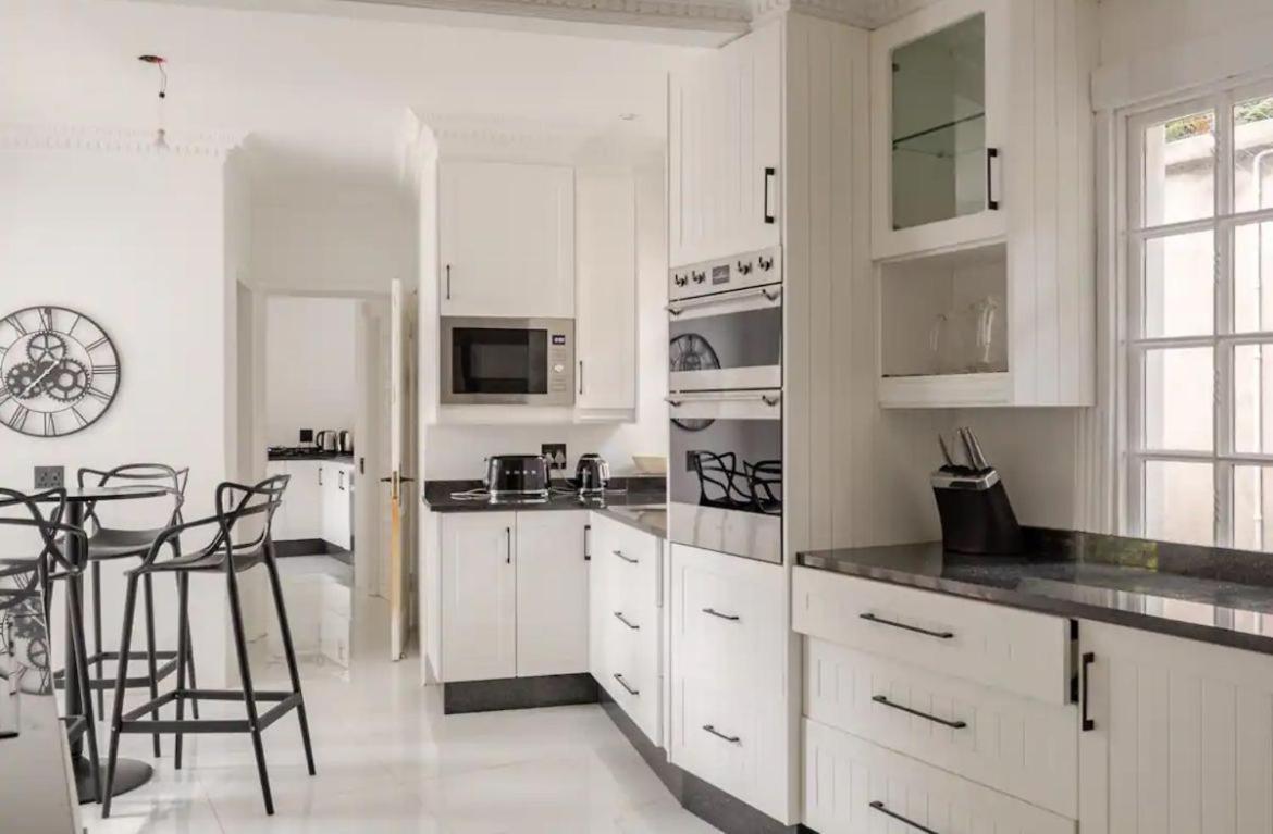 Sandton 6 Bedroom Luxury Home