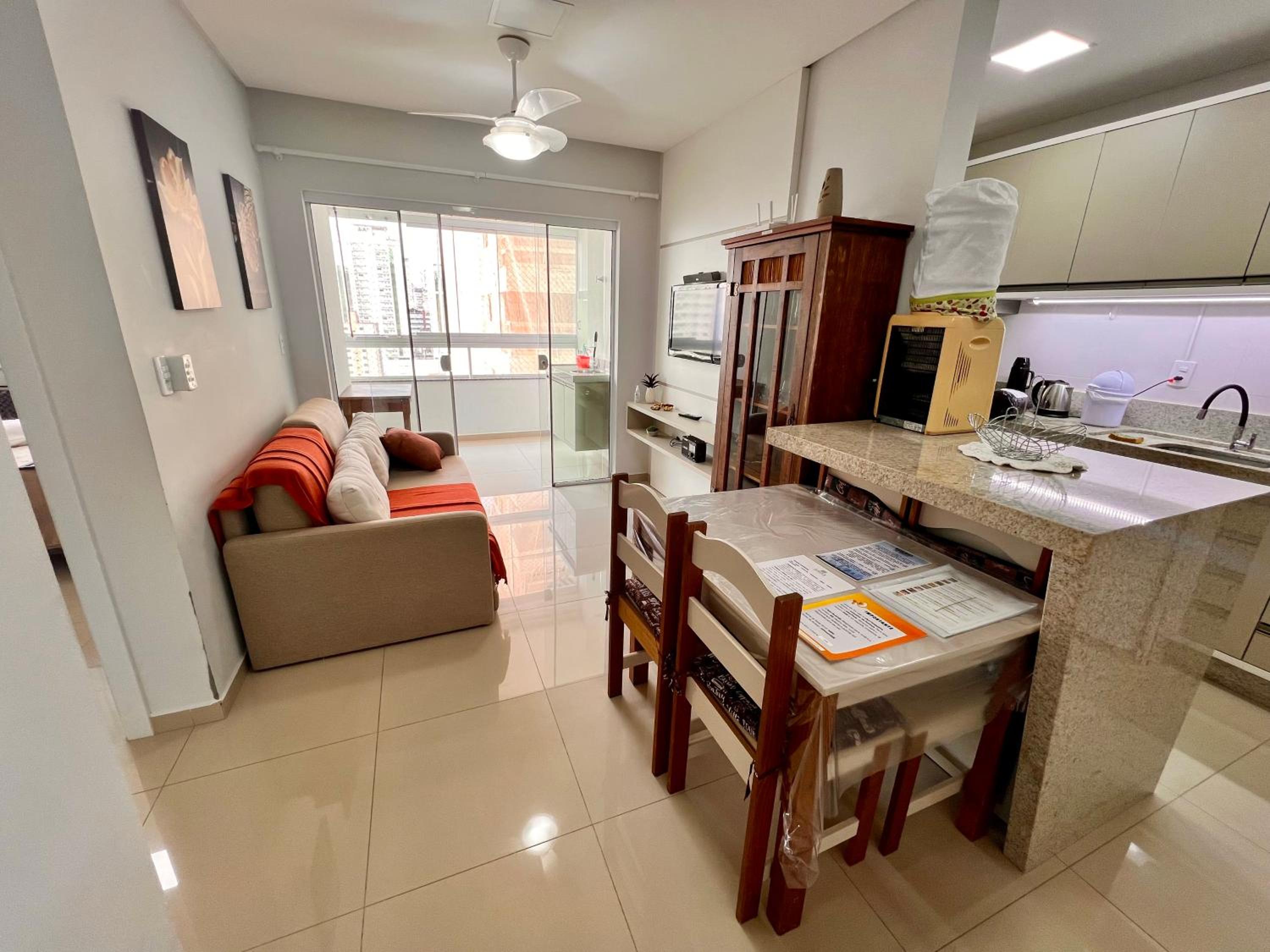 Apartamento vista mar, 2 quartos, garagem - COMPLETO