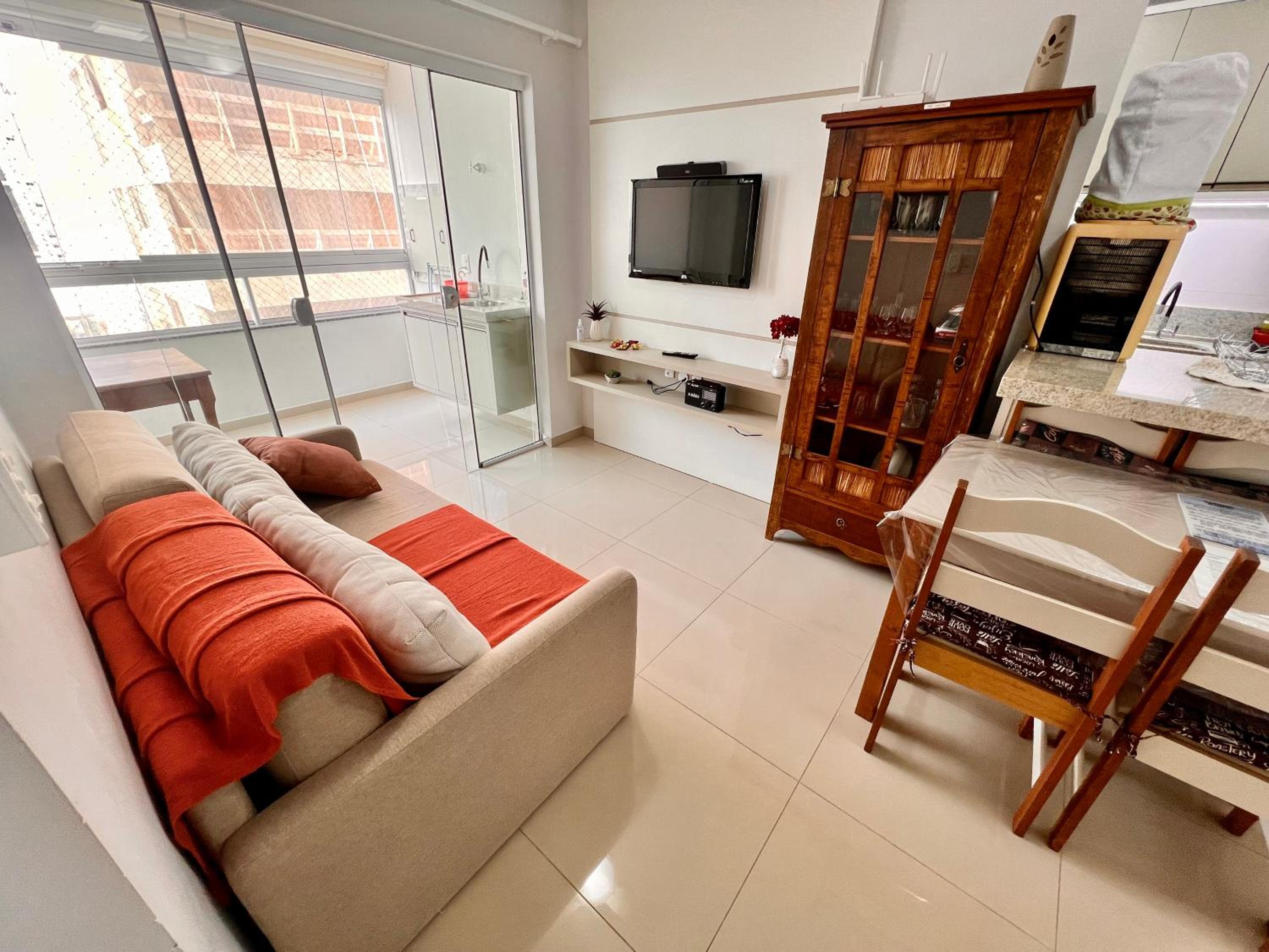 Apartamento vista mar, 2 quartos, garagem - COMPLETO