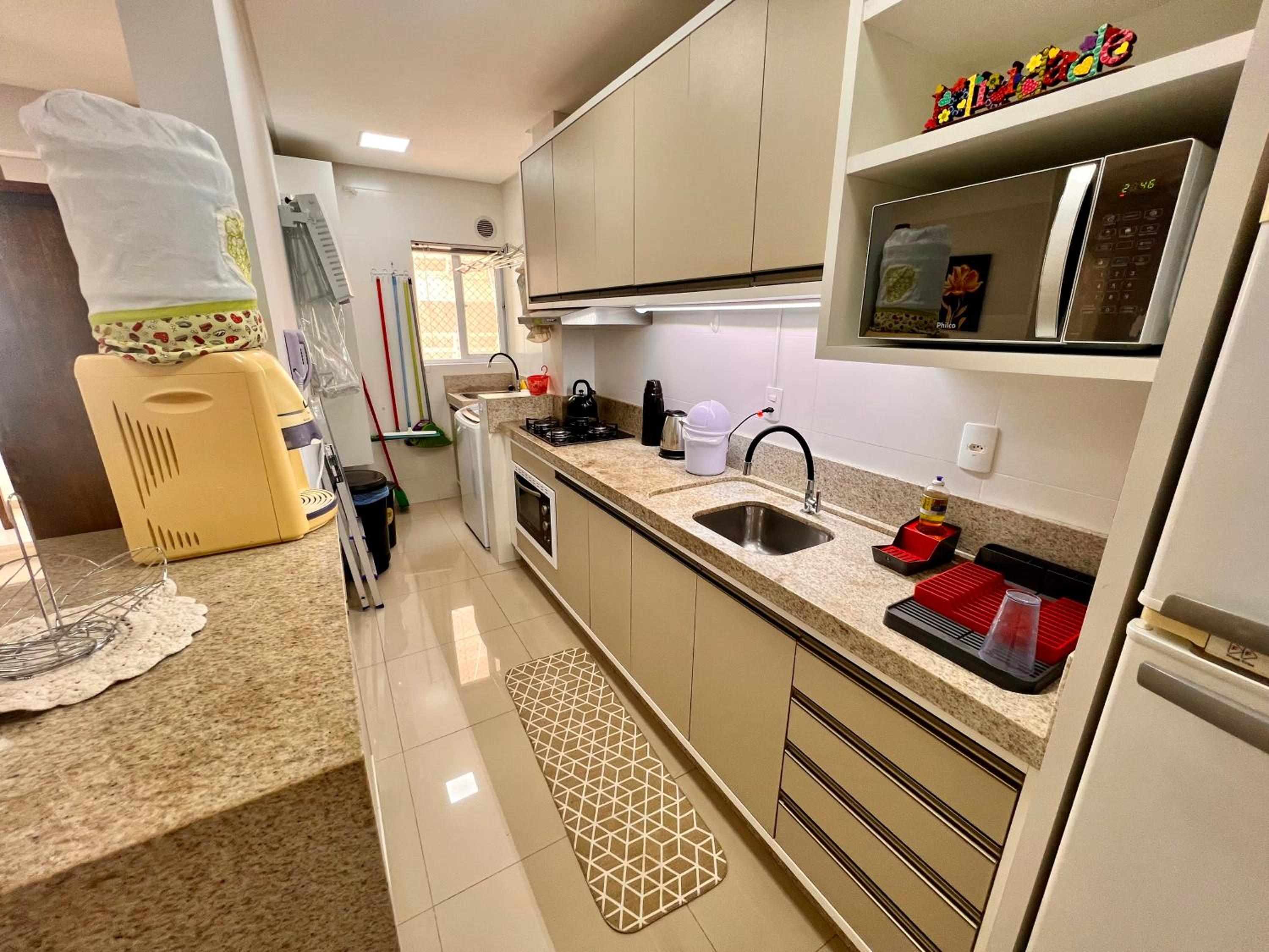 Apartamento vista mar, 2 quartos, garagem - COMPLETO