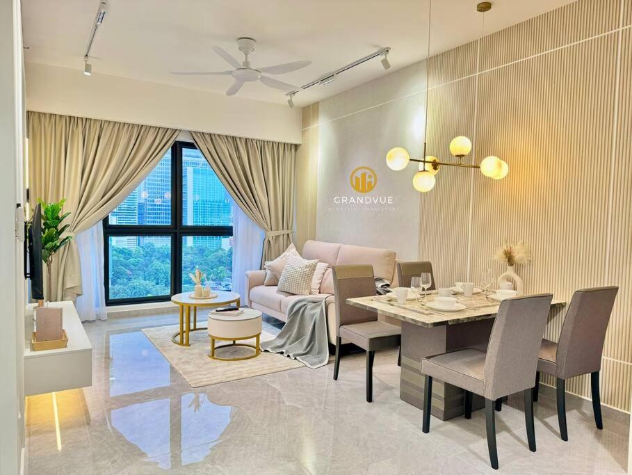 Agile Residence Bukit Bintang By Heystay Management