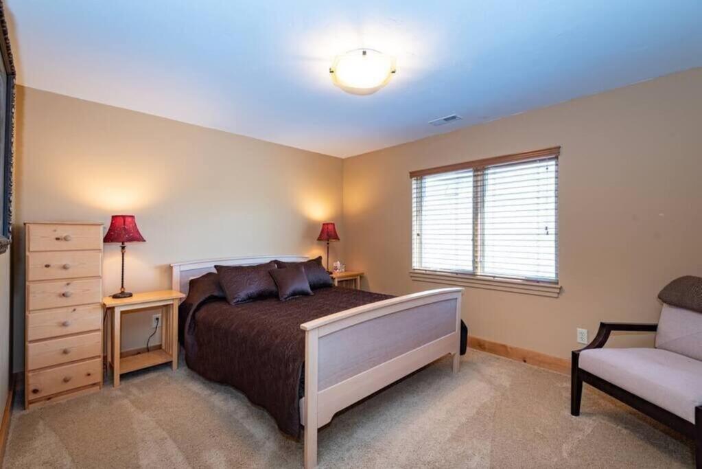 Powder Mtn Trapper Lodge TR1 Ski Retreat Game Rm