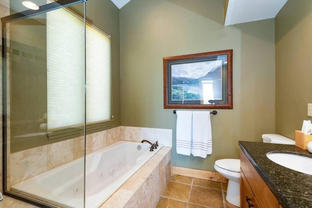 Powder Mtn Trapper Lodge TR1 Ski Retreat Game Rm
