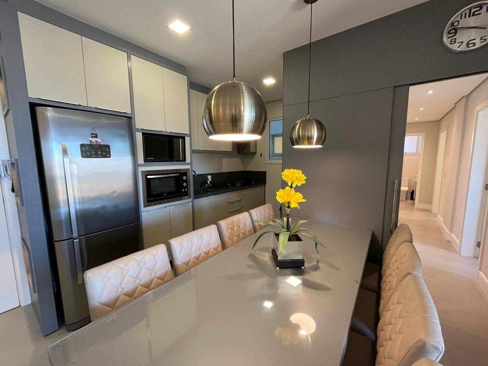 Cód 70 - Apartamento á 280m do mar
